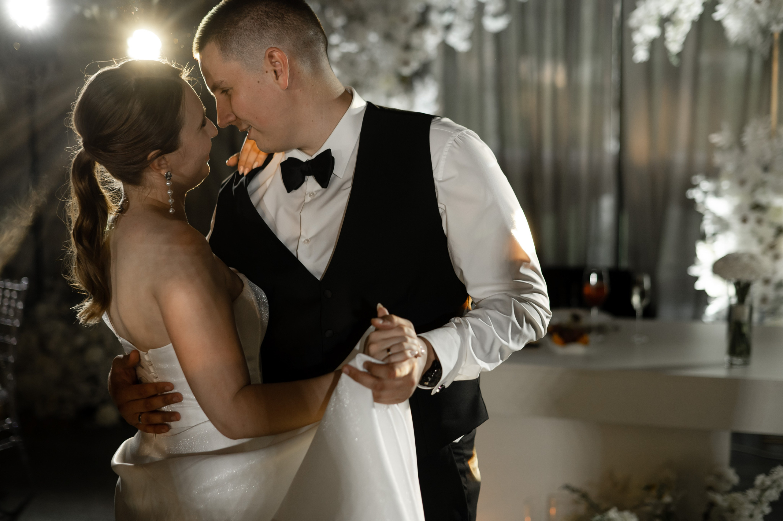 Свадьба Снежаны и Алексея. Свадебный фотограф Тюмень Анастасия Битная