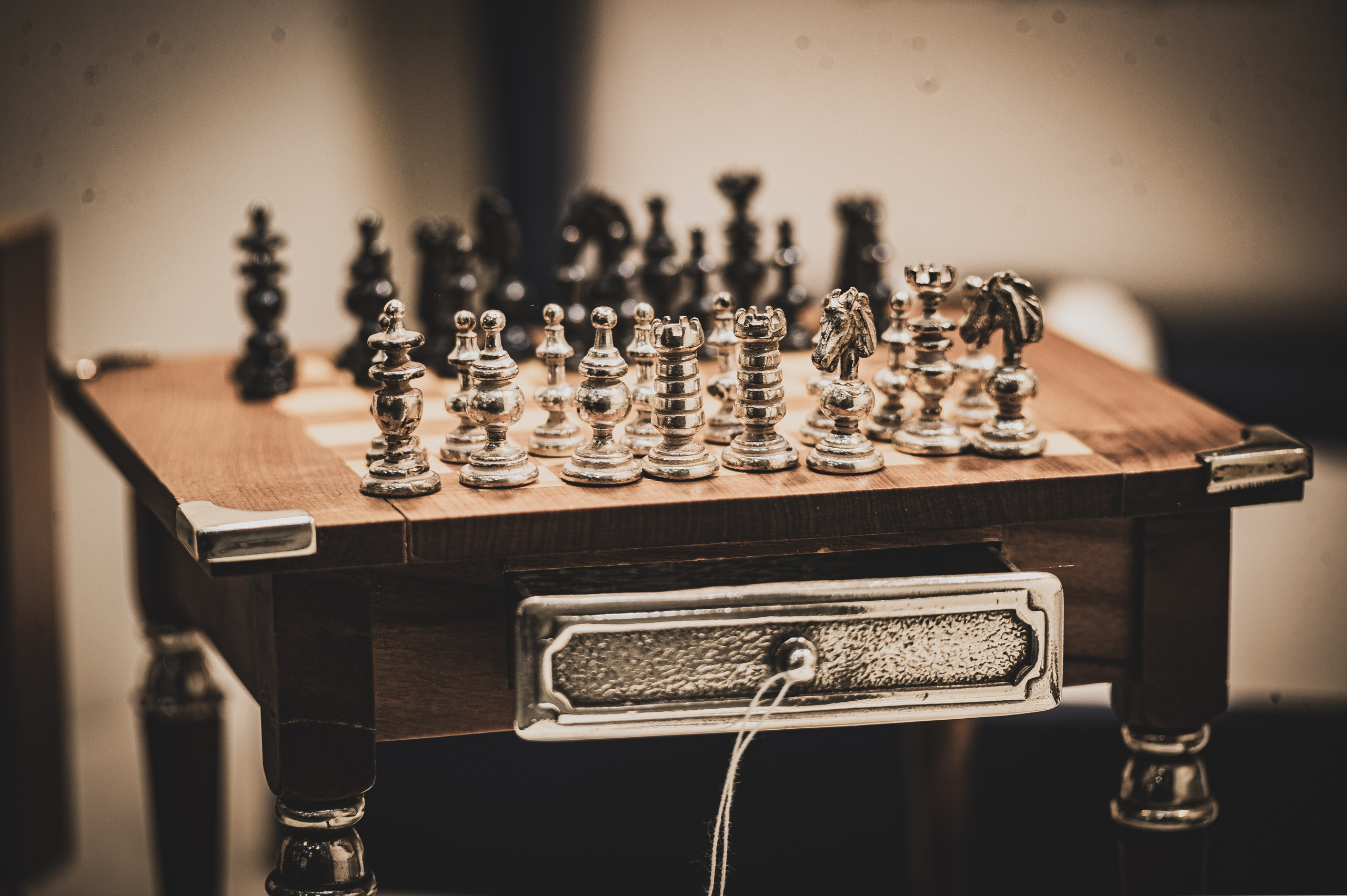 Фотопрогулка. Апрель 2023. Москва. Фотограф Роман Адлер