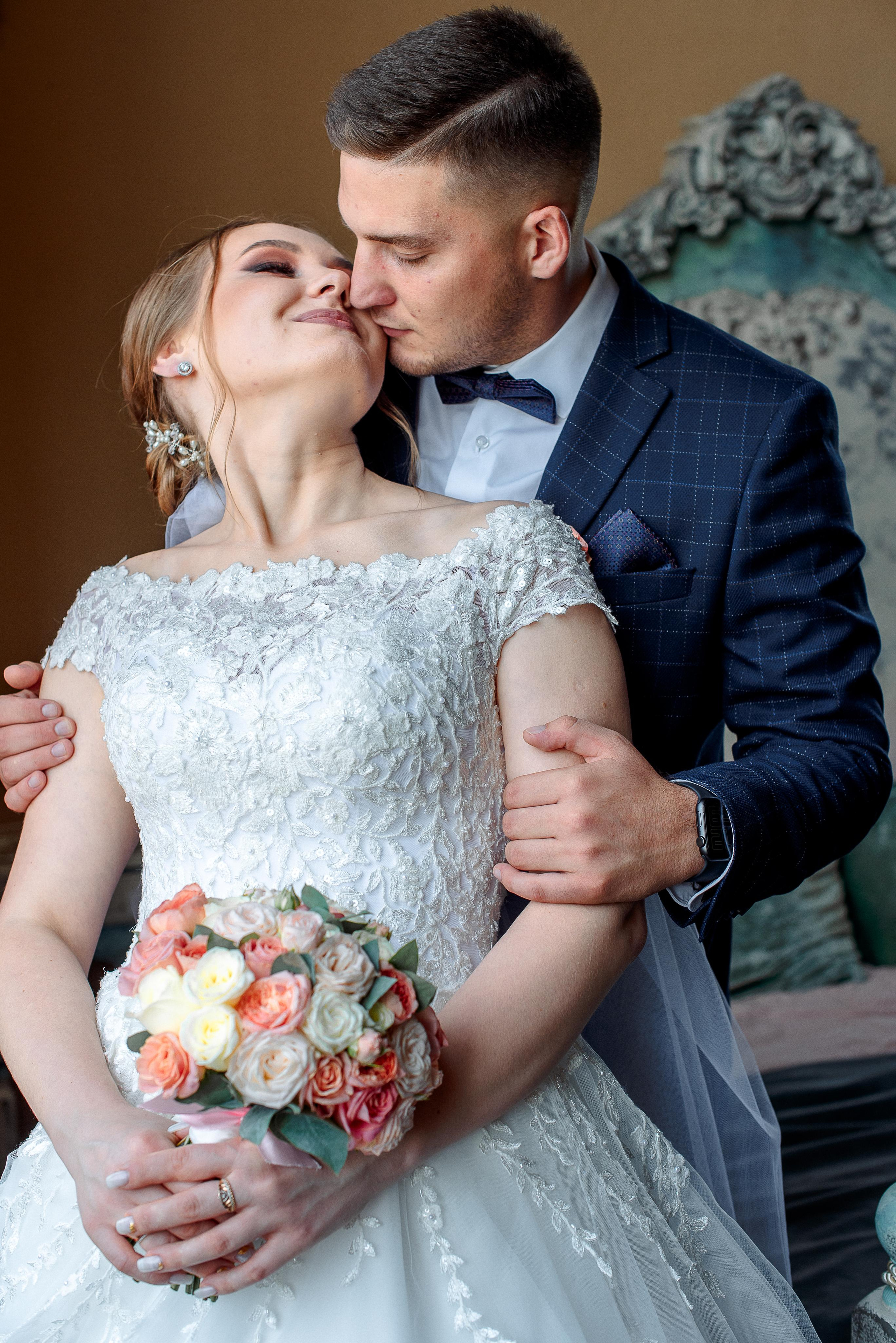 Евгений и Елена. Видеосьемка, фотосьемка свадеб, юбилеев, утренников в Краснодарском кр