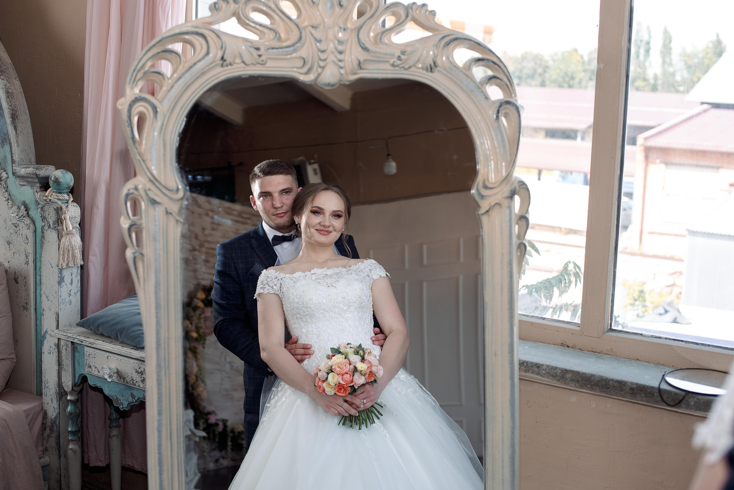 Евгений и Елена. Видеосьемка, фотосьемка свадеб, юбилеев, утренников в Краснодарском кр