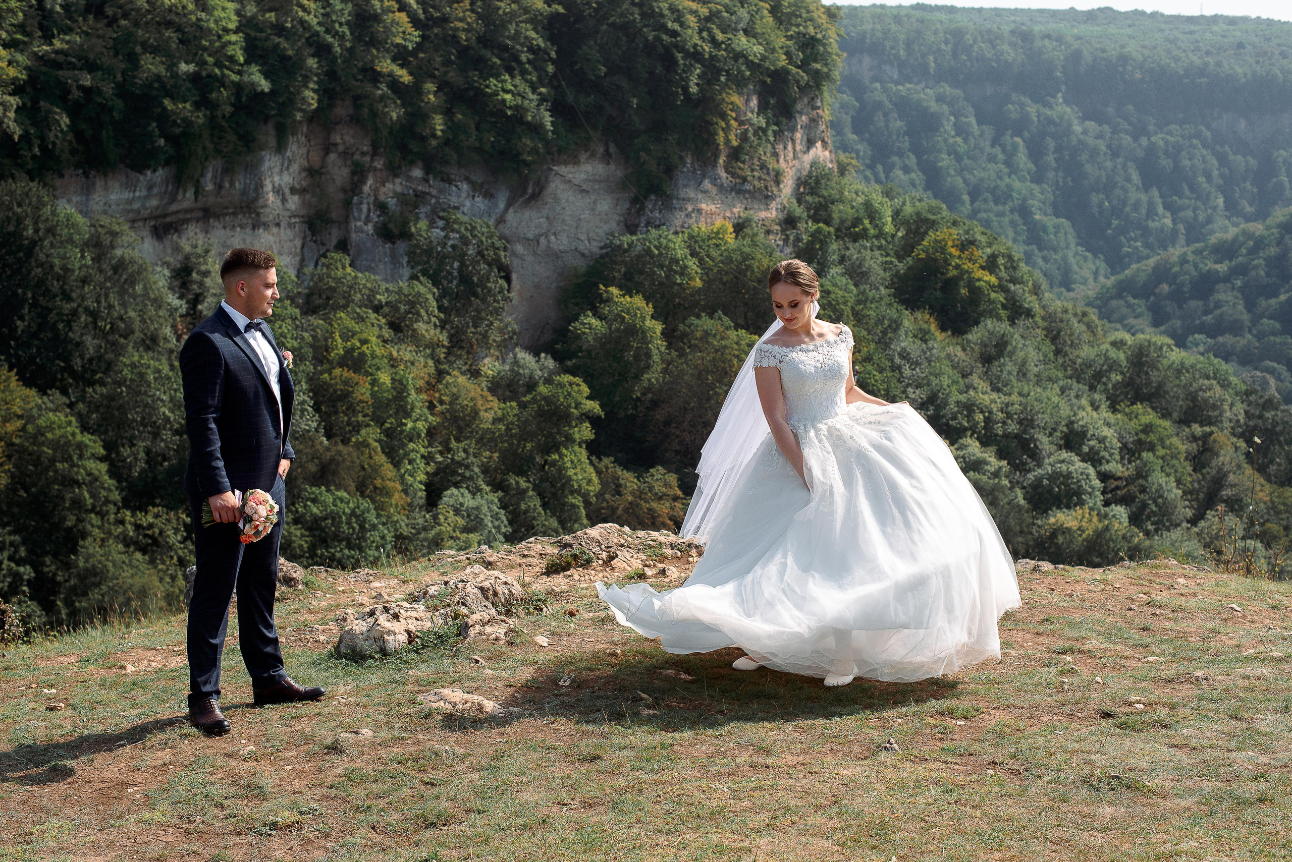 Евгений и Елена. Видеосьемка, фотосьемка свадеб, юбилеев, утренников в Краснодарском кр