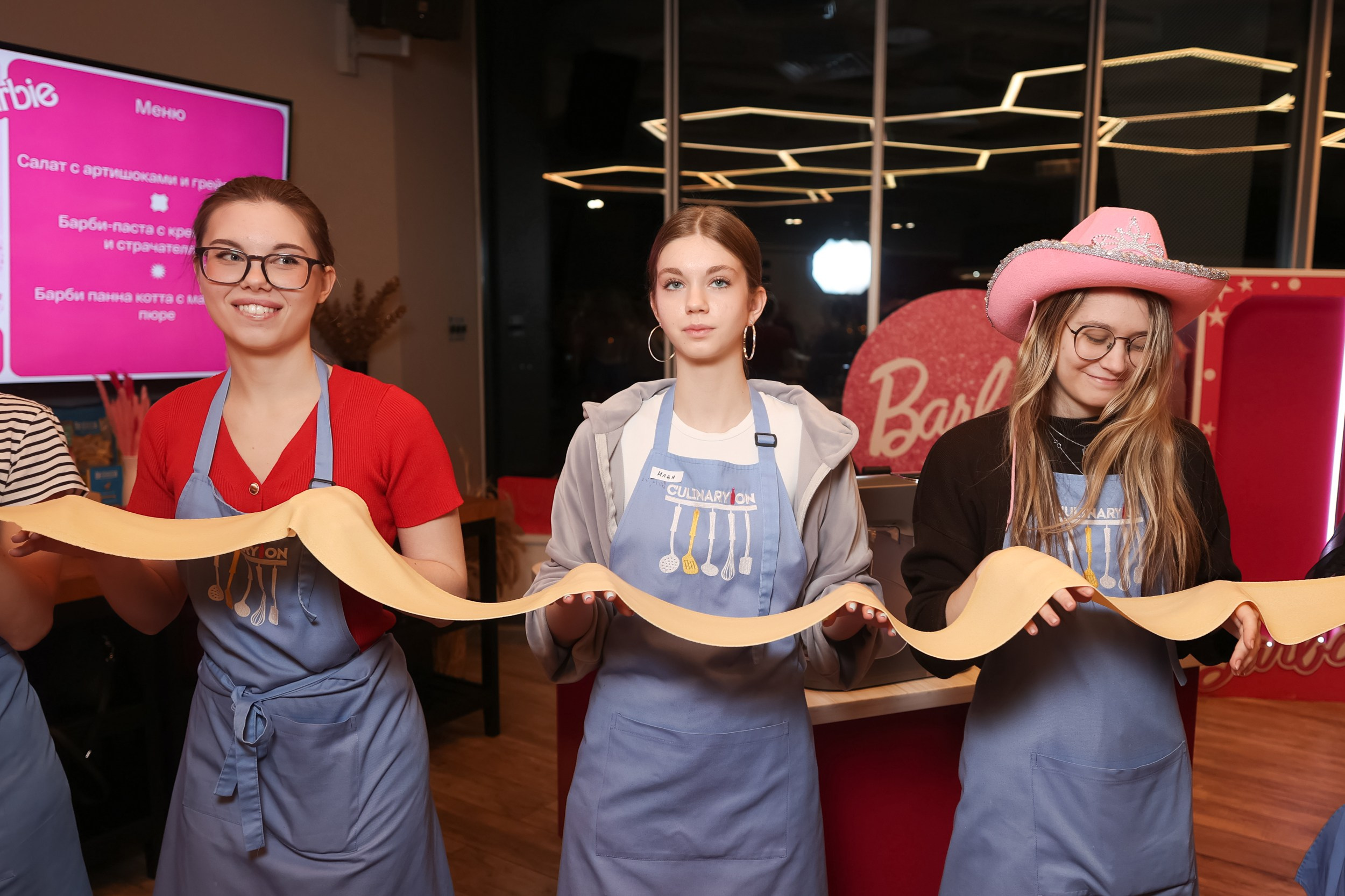 Вечеринка 8 марта в EventyOn. Репортажный фотограф видеограф в Москве Ольга Плаксина