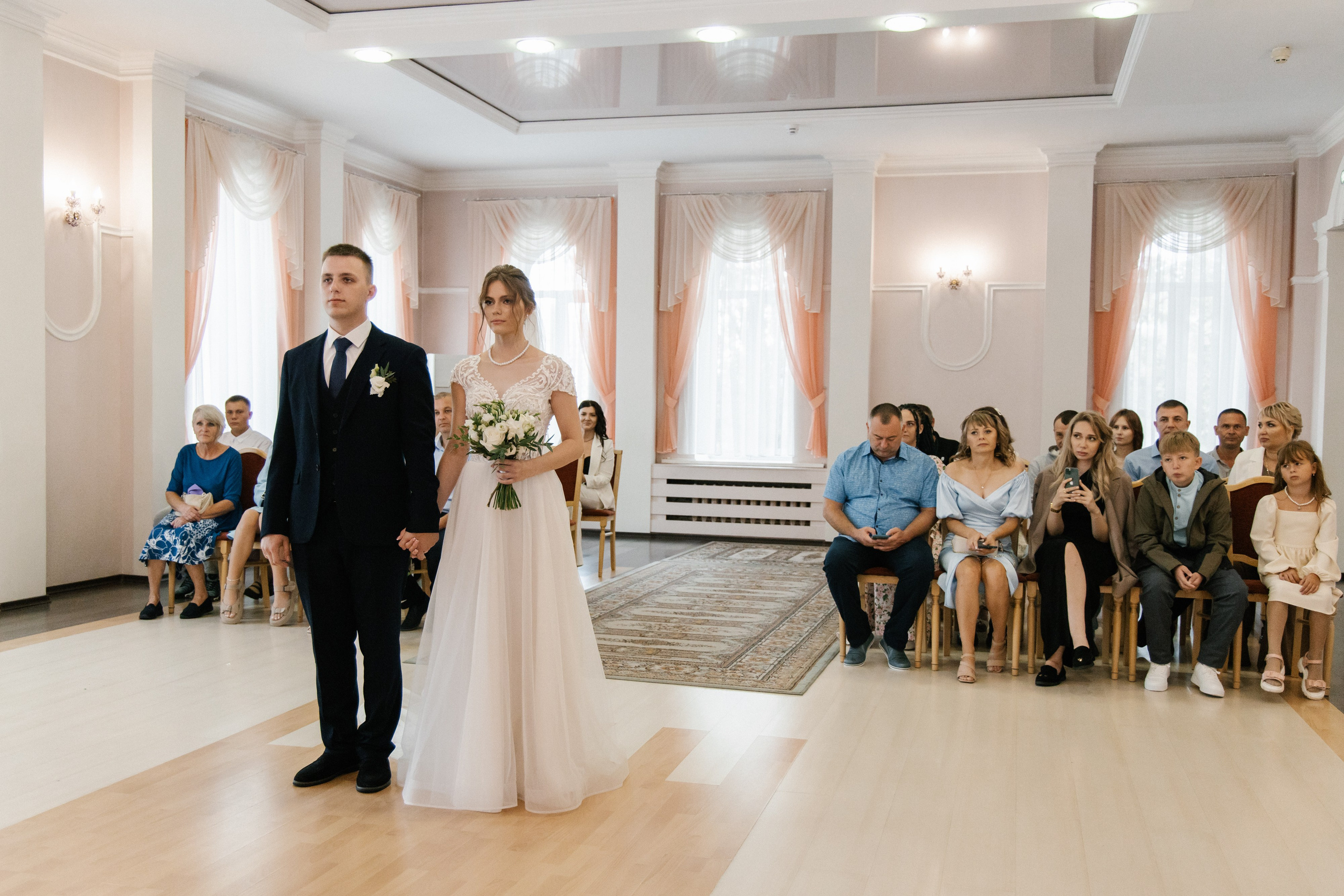 Ксения и Антон (полный день). Фотограф в Барнауле Юлия Садвокасова