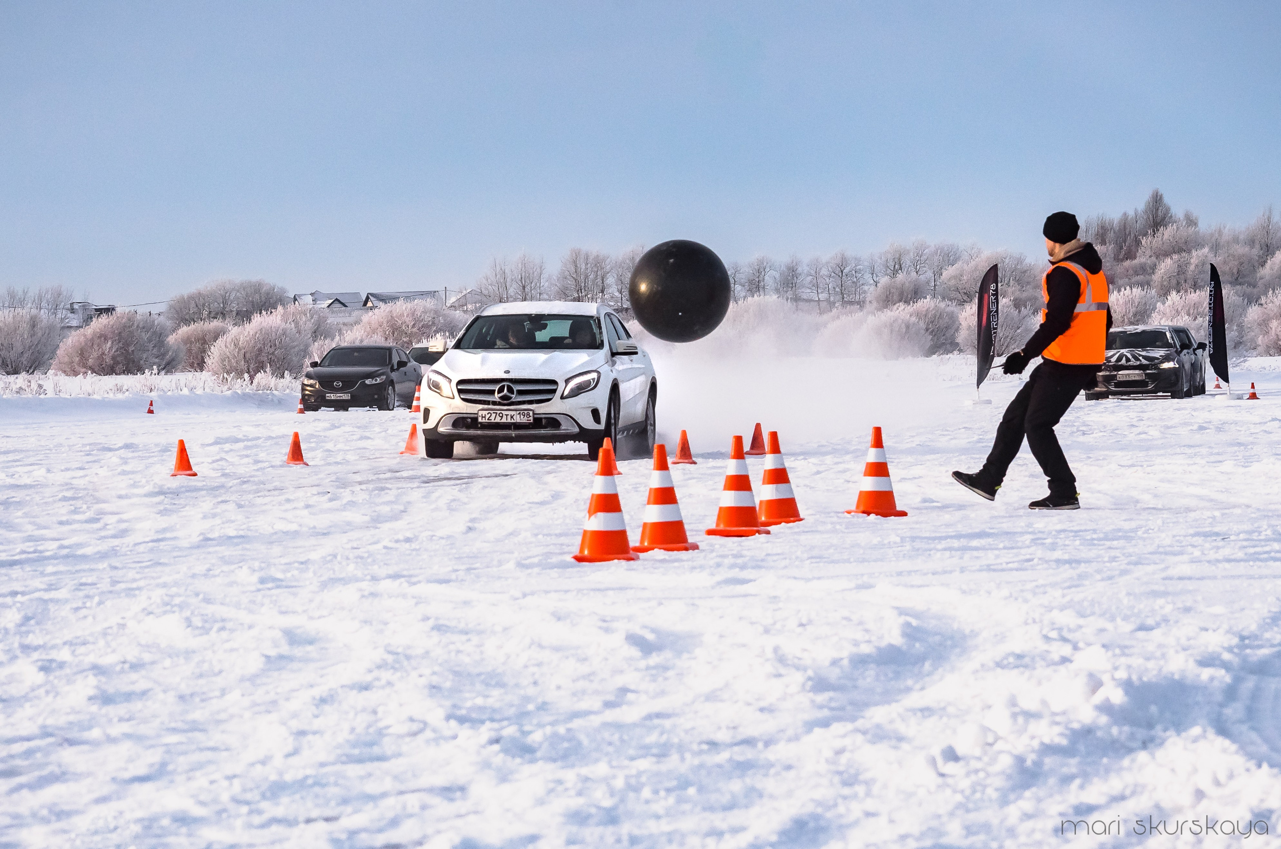 Контраварийная практика вождения автомобиля. Мотофотограф в Санкт-Петербурге Мария Скурская