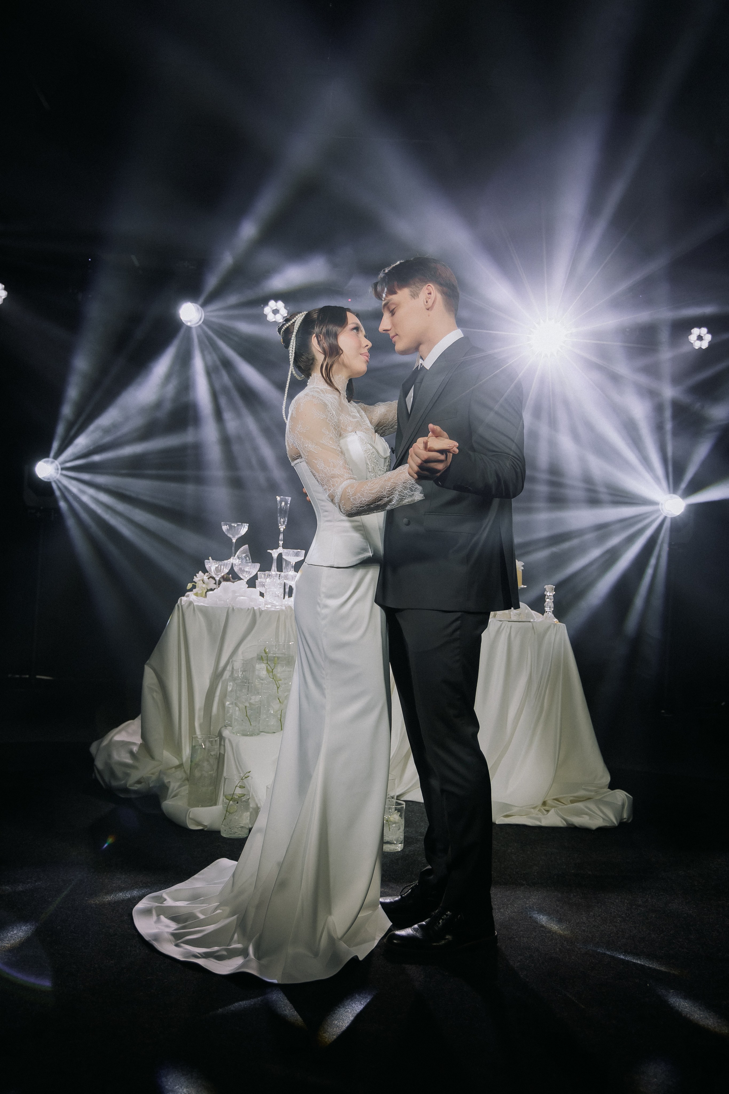 Мария & Александр. Любовь со светом. Свадебная фотография. Арина Рубах