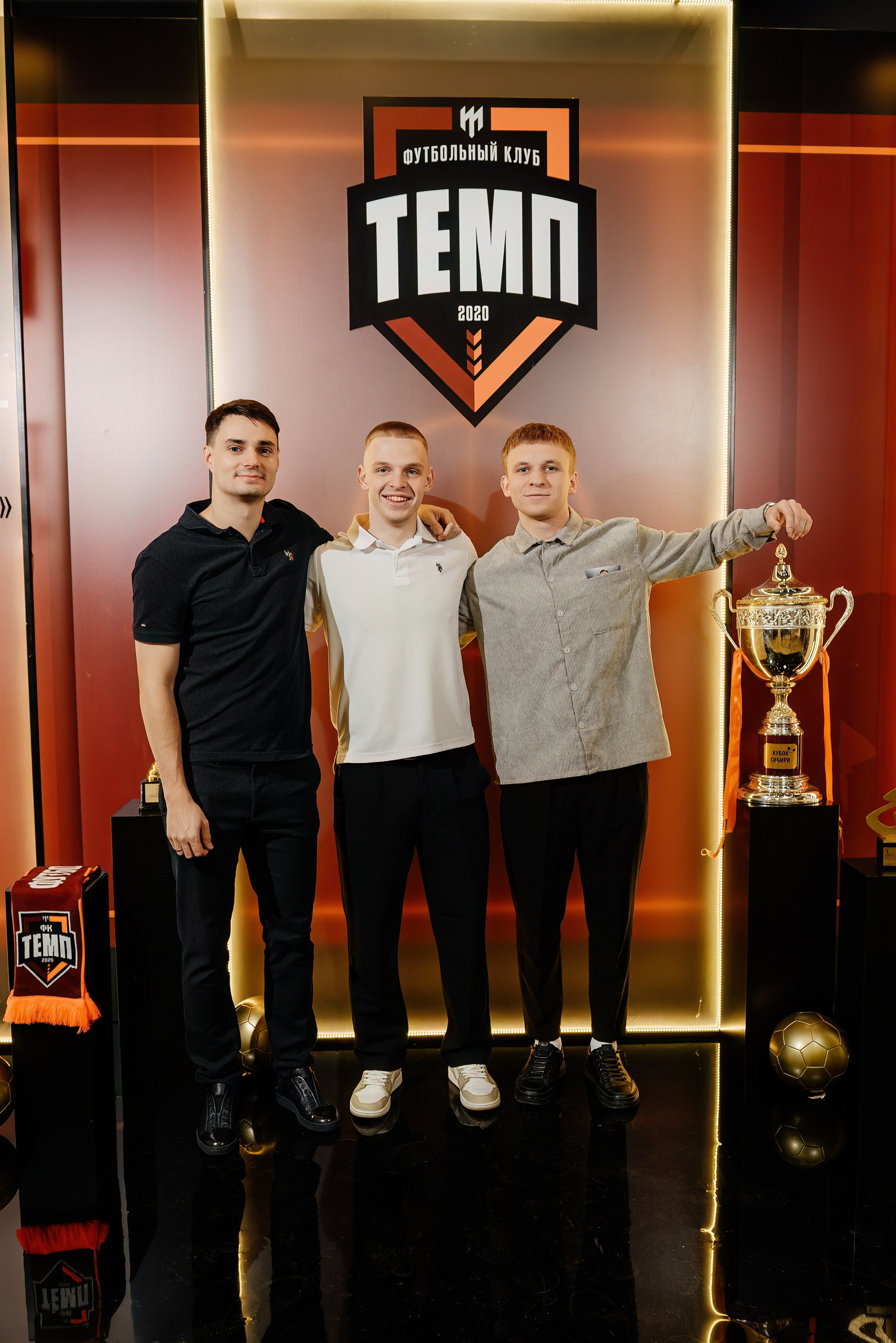 Закрытие футбольного сезона 2025 ФК «ТЕМП». Свадебный и репортажный фотограф Никита Сницарев в Барнауле