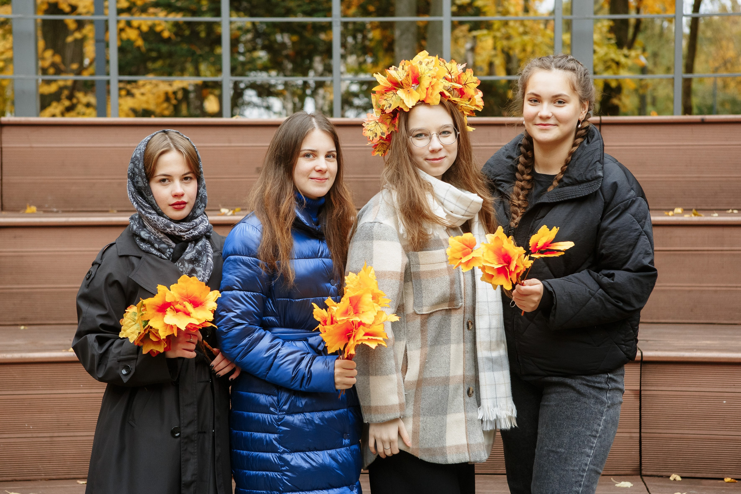 Осень Гимназия 12 11 В 2023 г. Свадебный и портретный Фотограф в Липецке Дмитрий Котюков