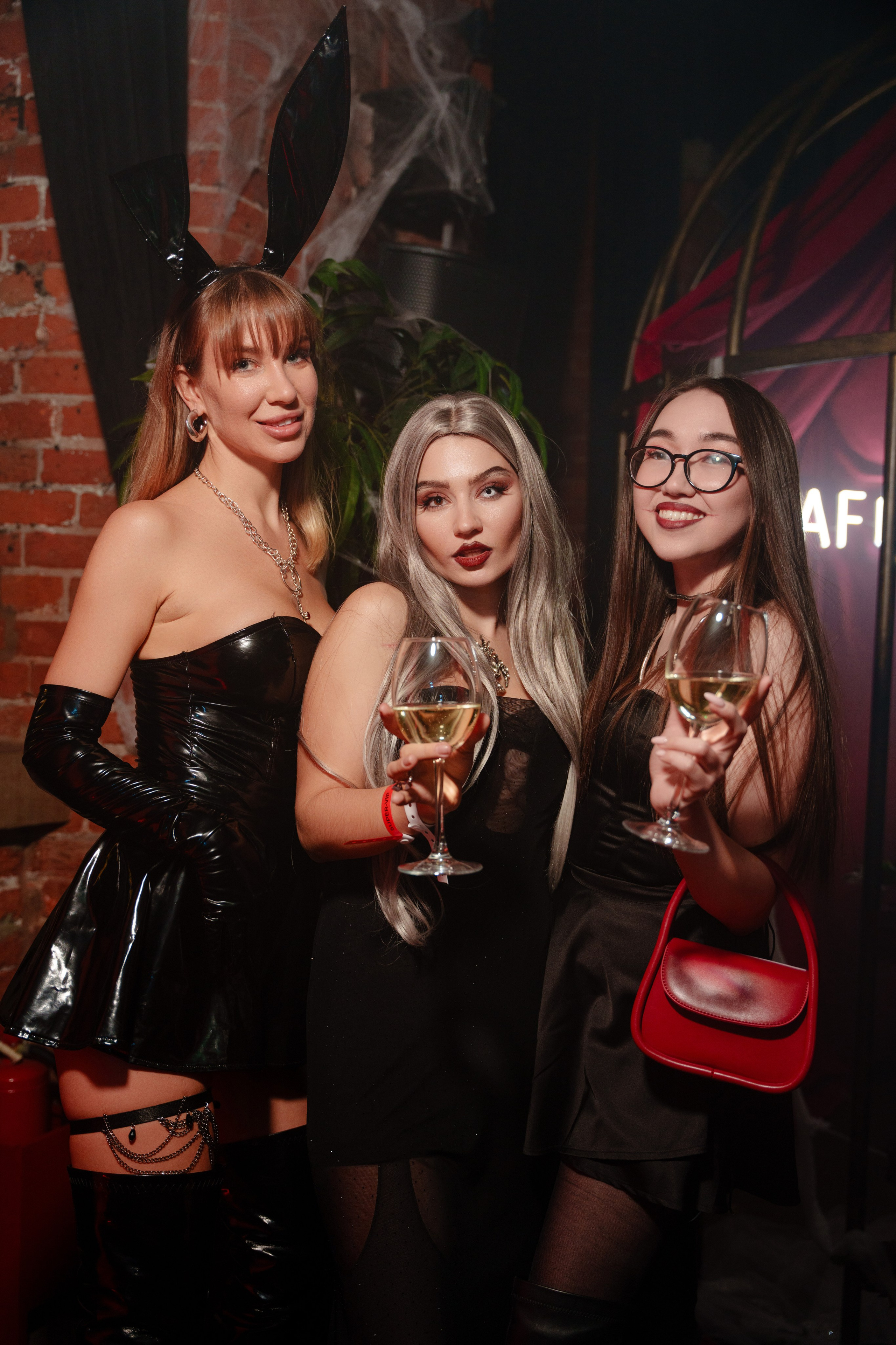 Фотограф на вечеринку с инфлюенсерами. Репортажный фотограф Москва Сергей Дружинин