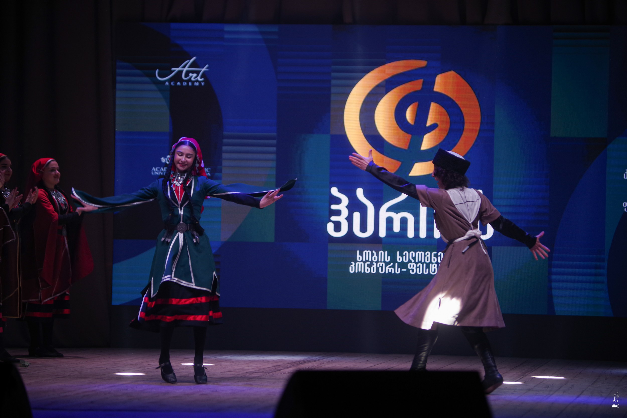 Танцы в Хоби. Портретный фотограф Денис Милютин