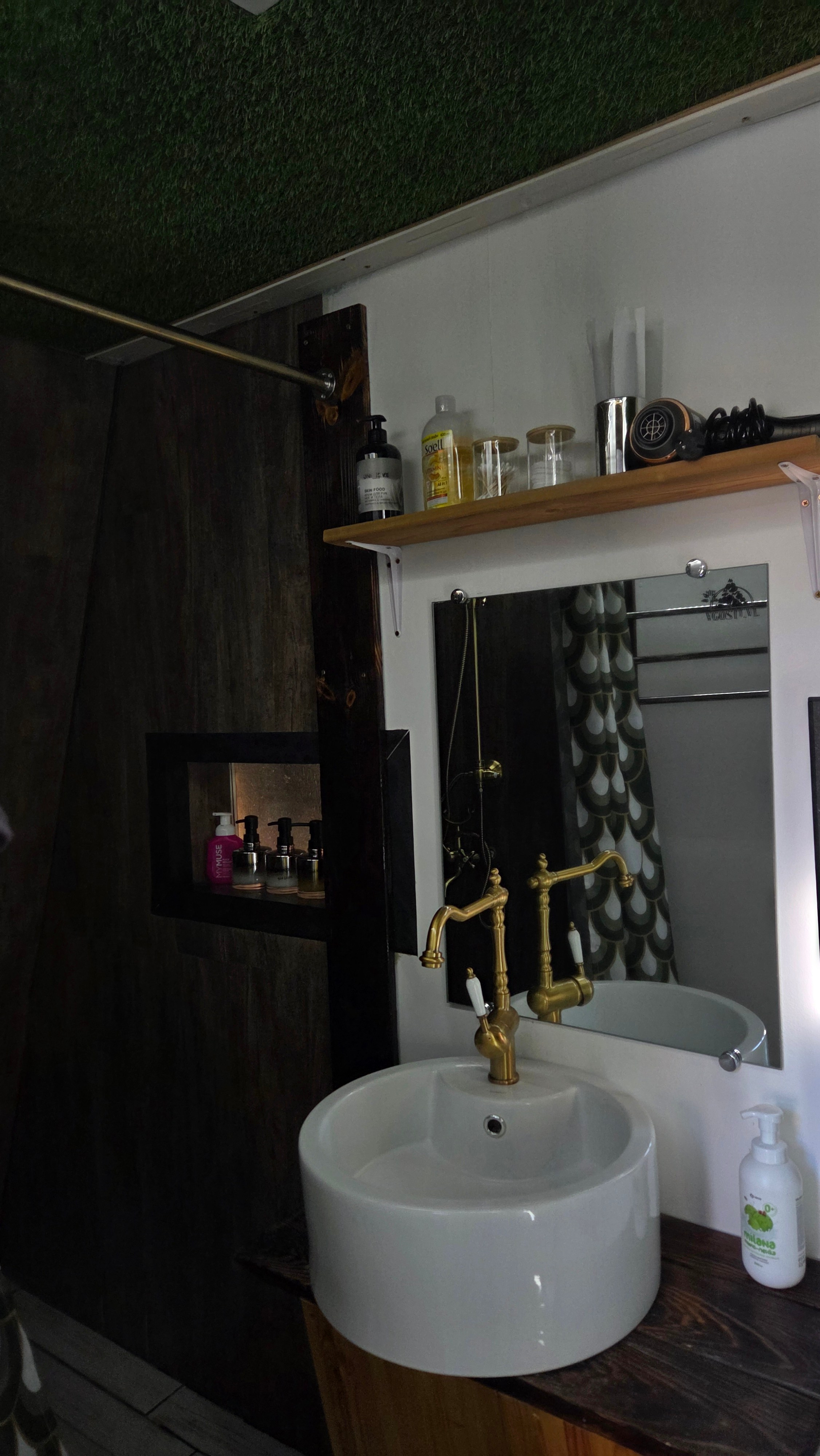 ФОТО Гостевой мини дом. Вгости. Посуточная аренда дома во Владивостоке, баня с чаном. Теплый бассейн, геокупол. Аренда дома во Владивостоке, Надеждинском районе