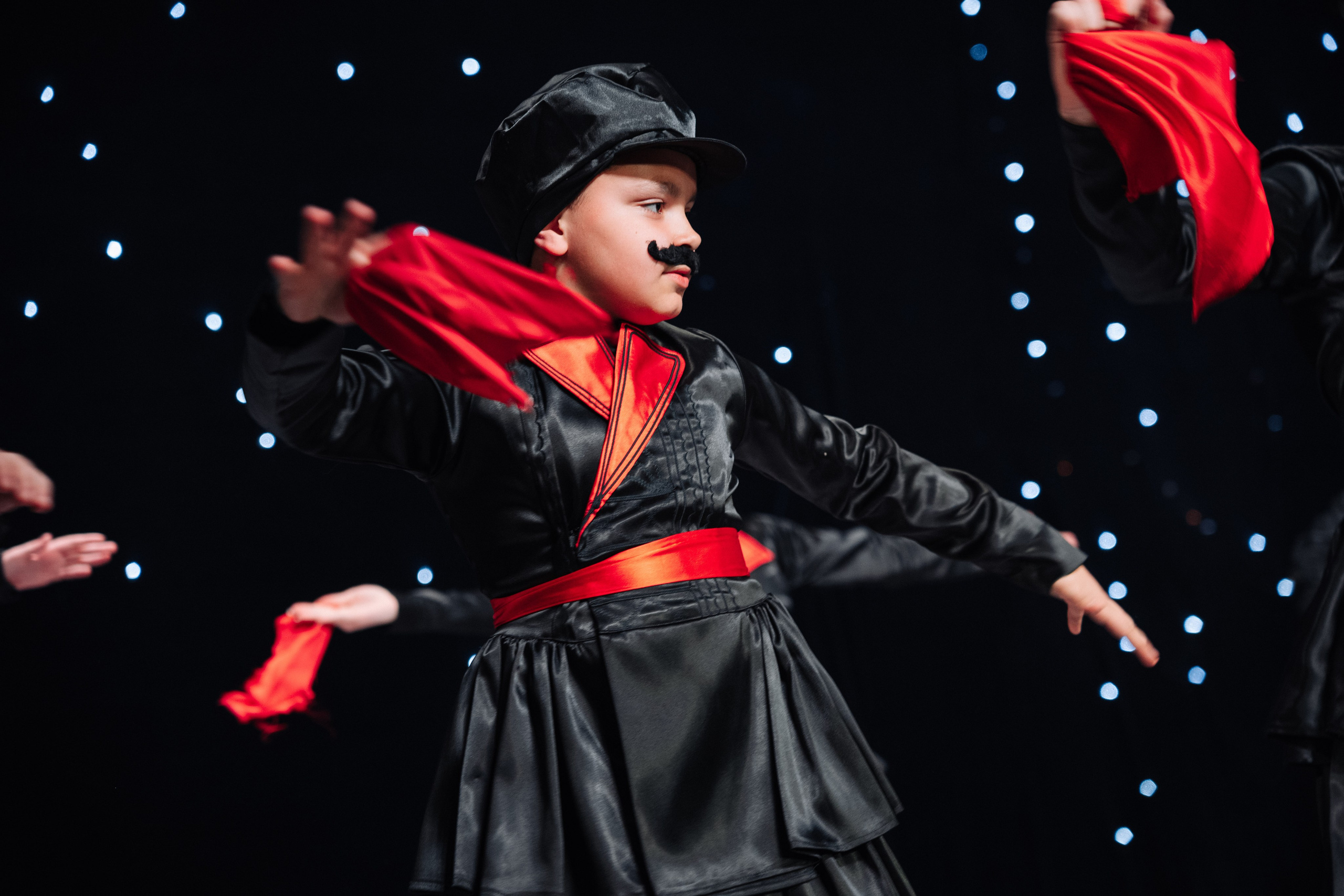 Благотворительный концерт в помощь Артему Сардаряну. Фотограф Артем Севостьянов. Профессиональная фотосъемка в Ногинске, Москве, Московской области и за границей