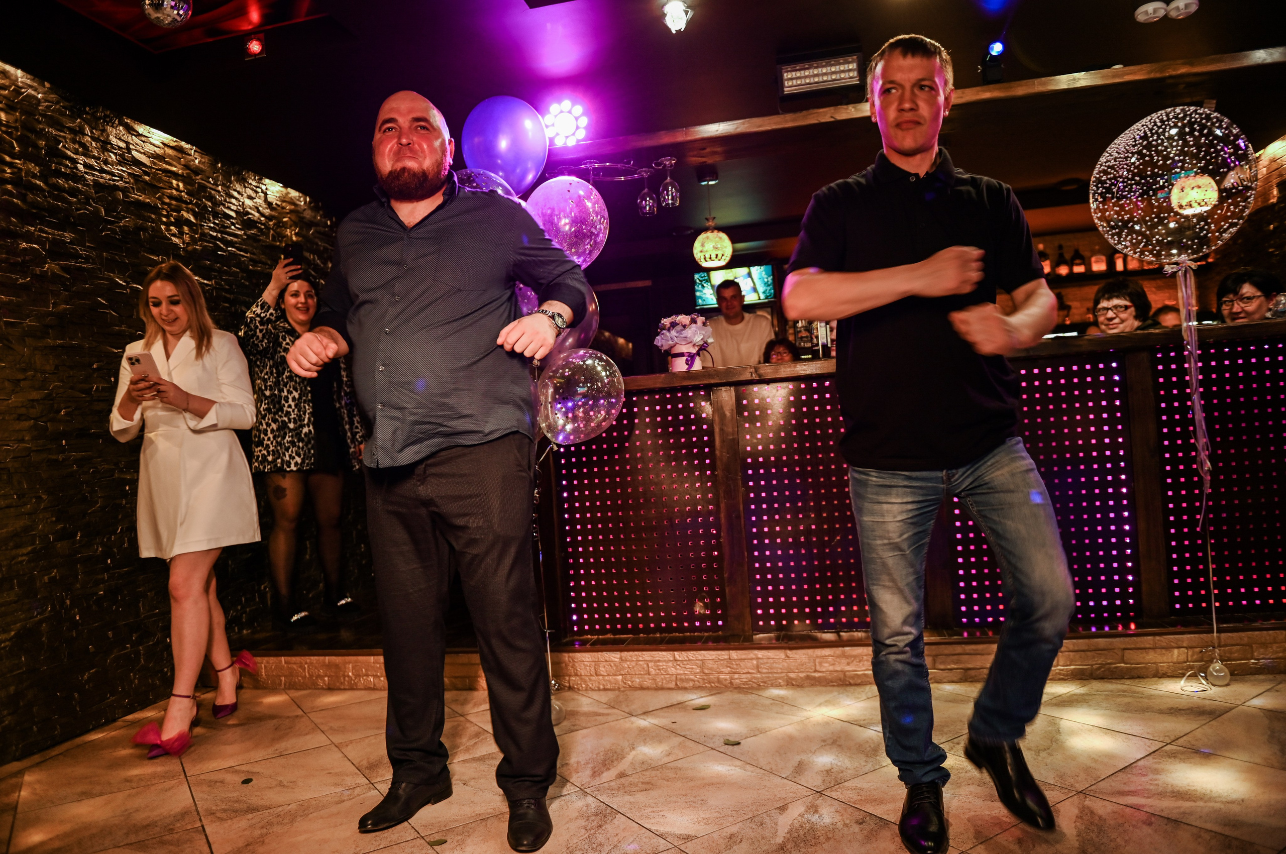 День рождения. Свадебный, семейный, детский, контент фотограф в Омске Максим Ильин