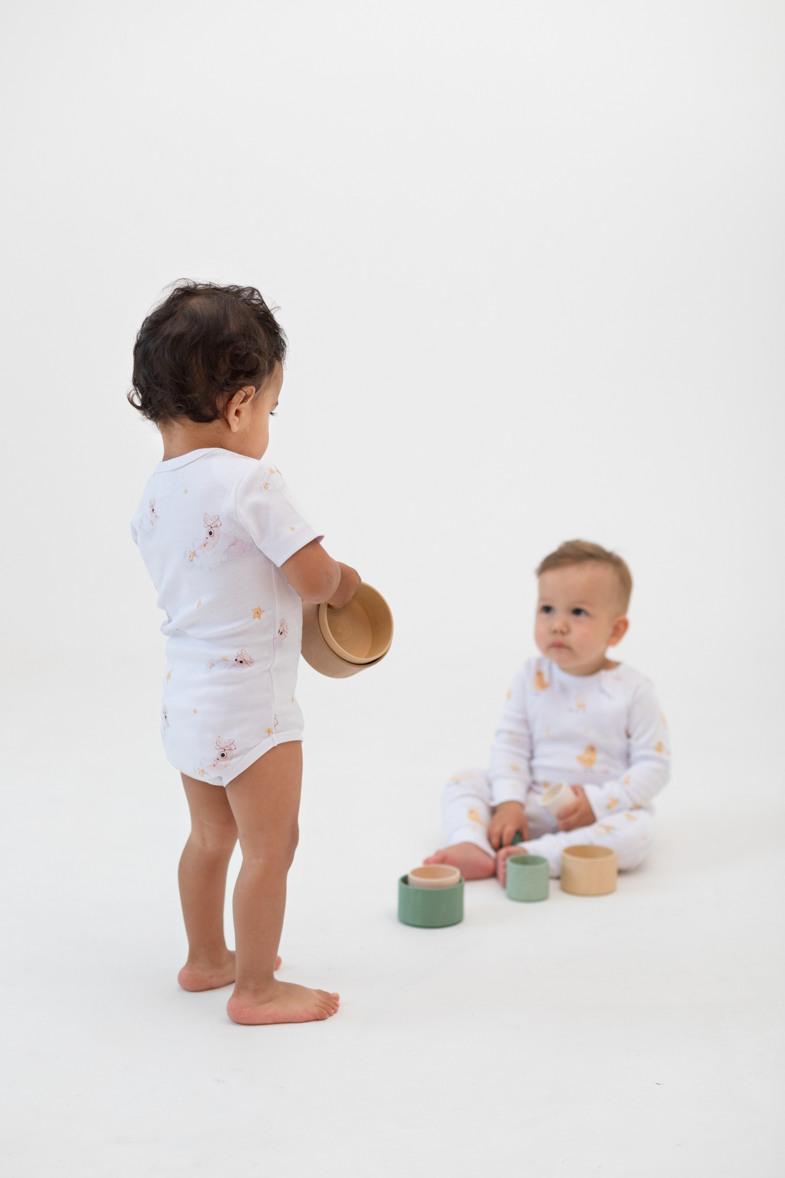 Фотосессия одежды для новорожденных детей. Детский и контент фотограф Надя Волкова Санкт-Петербург