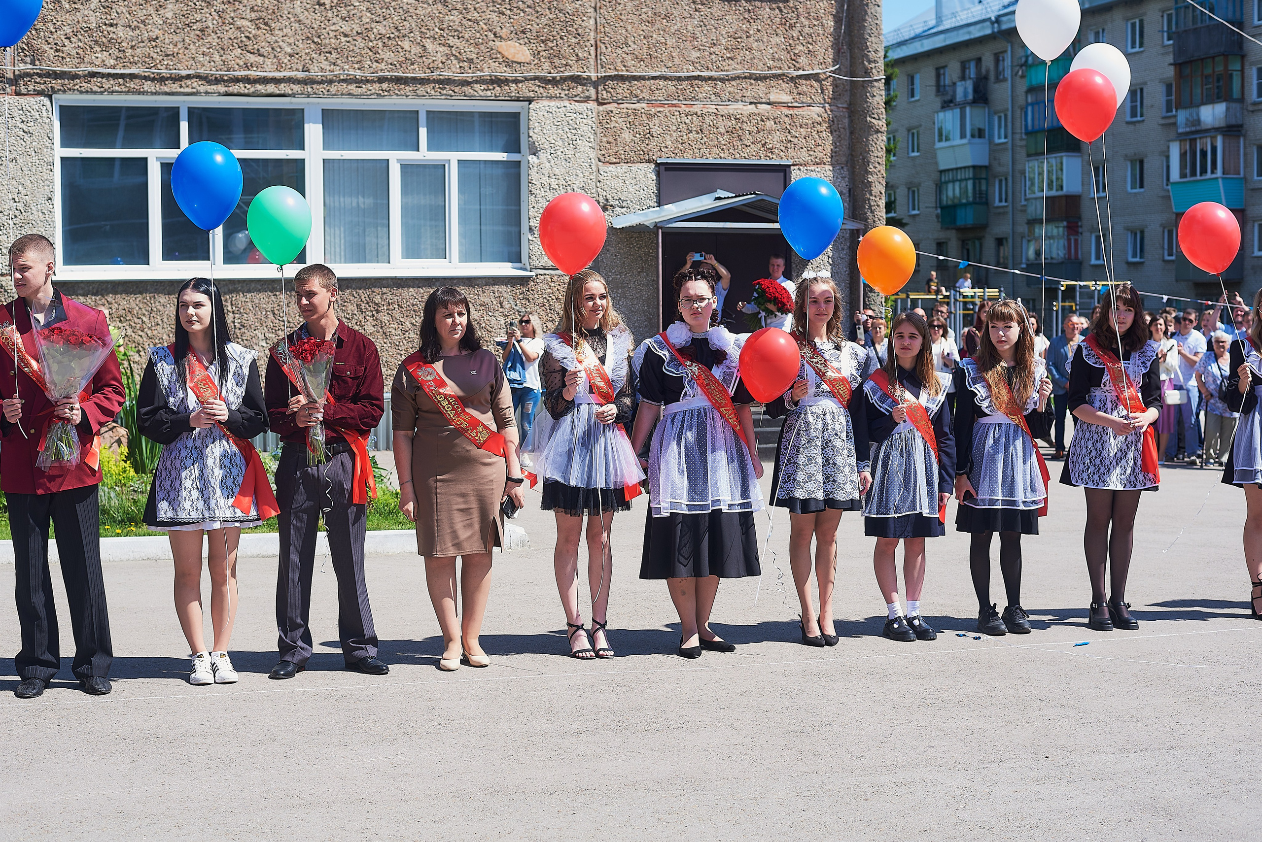 Последний звонок. Фотограф Елена Дука. Контент съемка. Семейная фотография