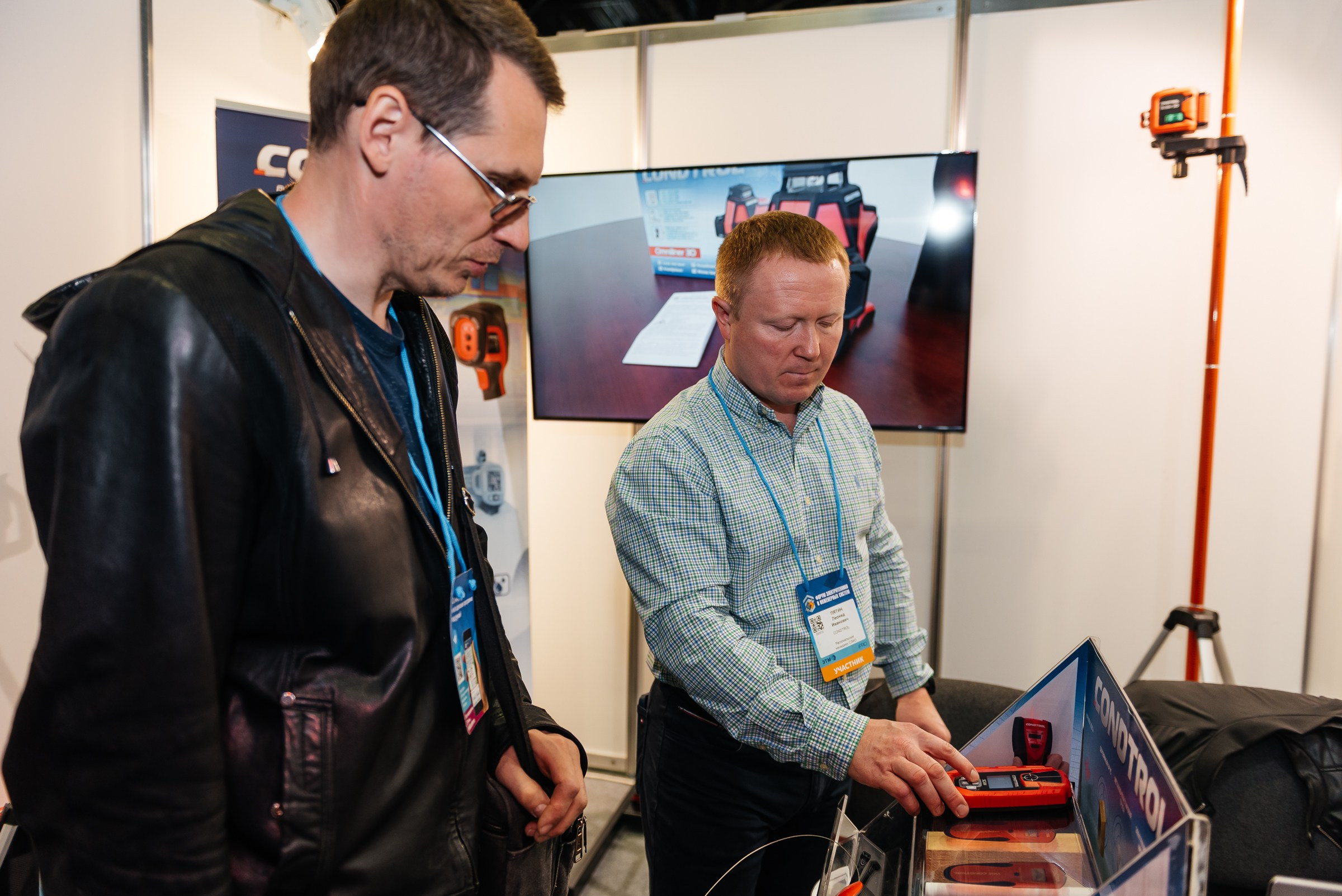 Репортажная съёмка на форуме ЭТМ. Свадебный фотограф в Санкт-Петербурге Венера Ахметова