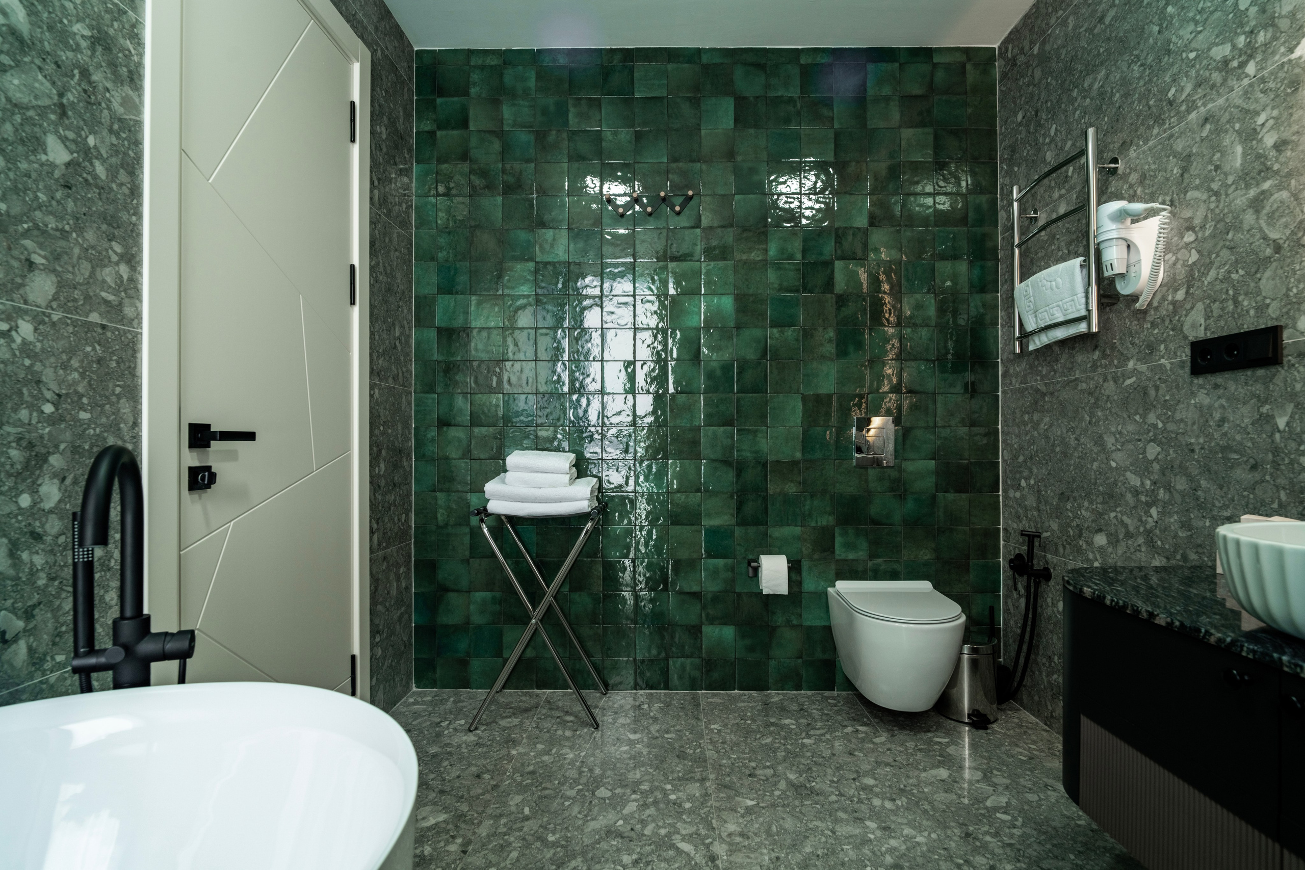 Riviera. Главная