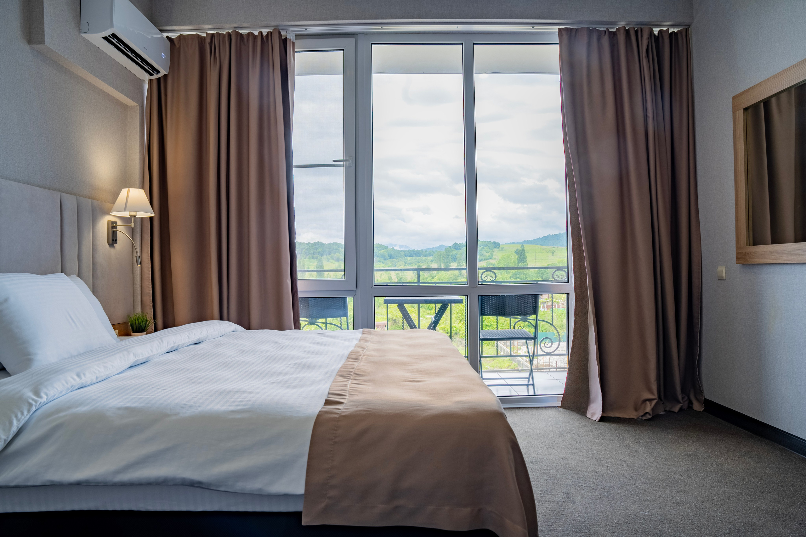 Отель Sariya. Главная