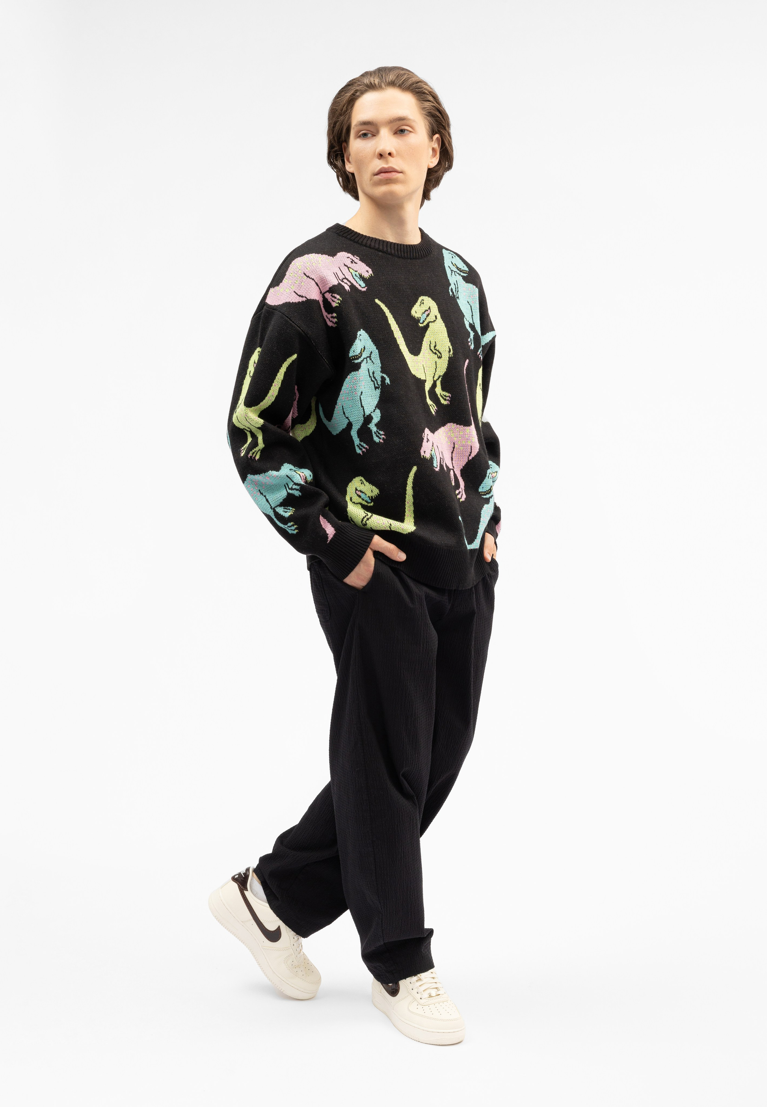 Кейс: Фотосъемка свитеров «Behind the scenes» для Lamoda в СПб