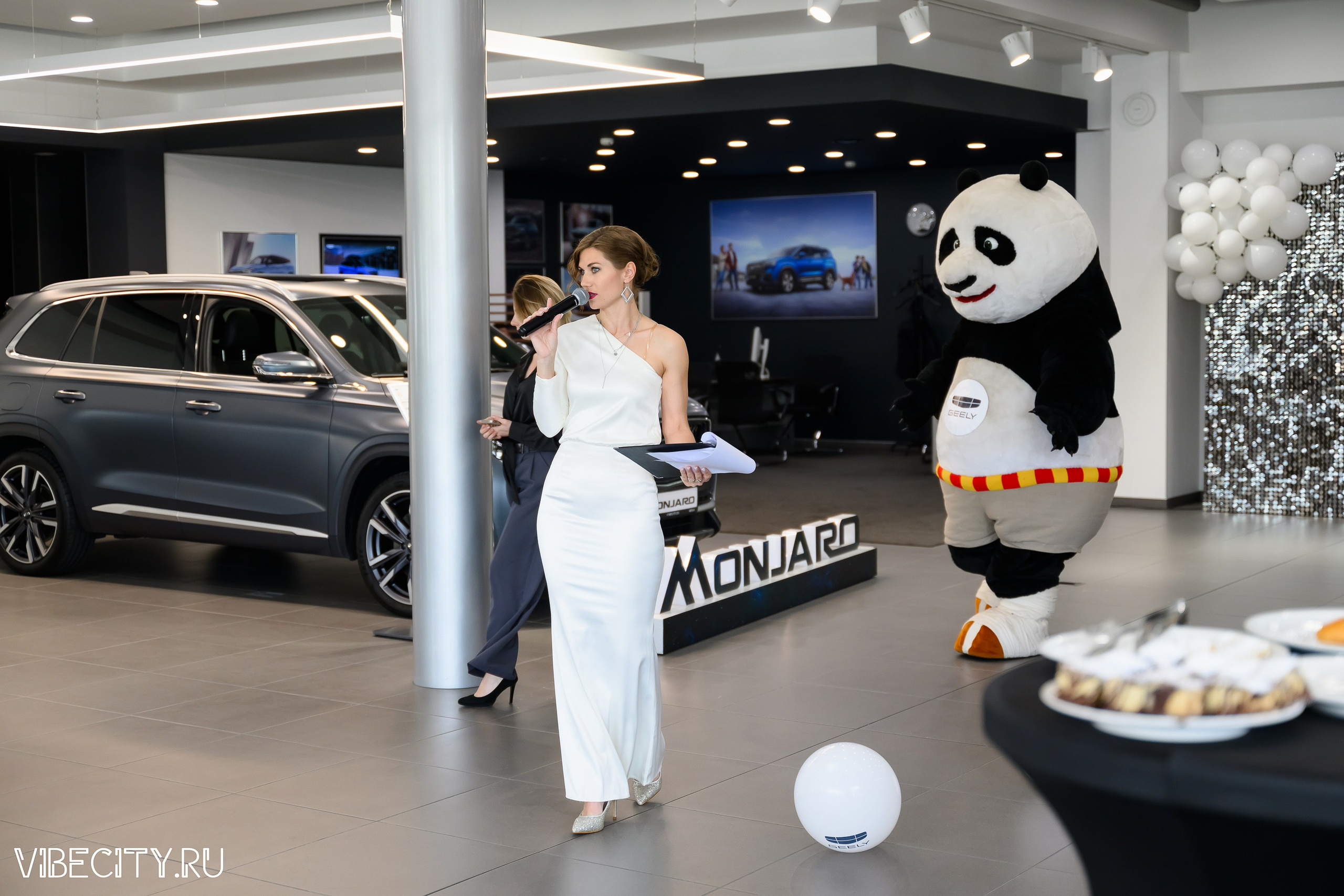 Презентация Geely Manjaro. VIBECITY.RU Вайб Сити Ру Фоторепортажи Фотоотчеты Калининград