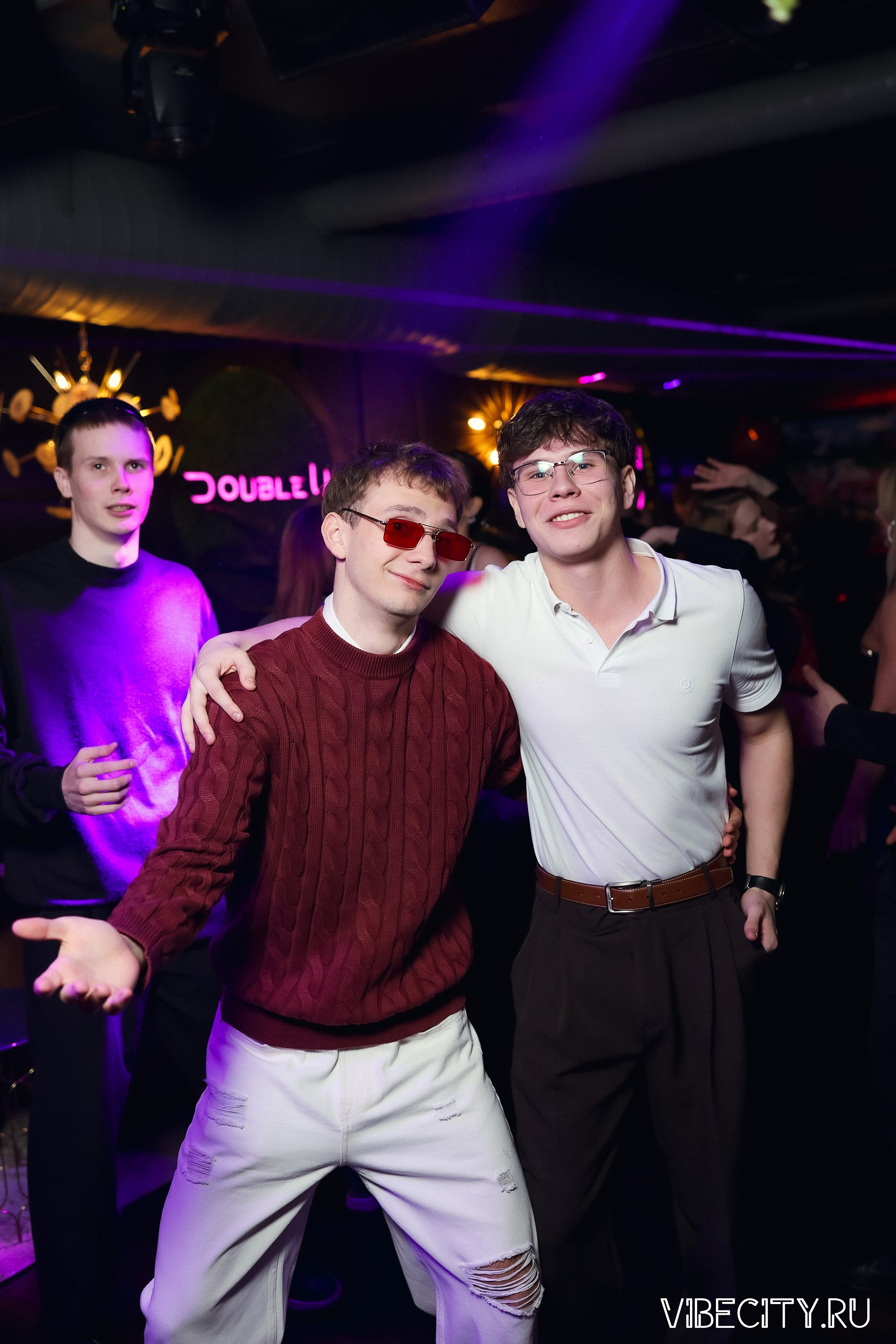 DOUBLE U. VIBECITY.RU Вайб Сити Ру Фоторепортажи Фотоотчеты Калининград