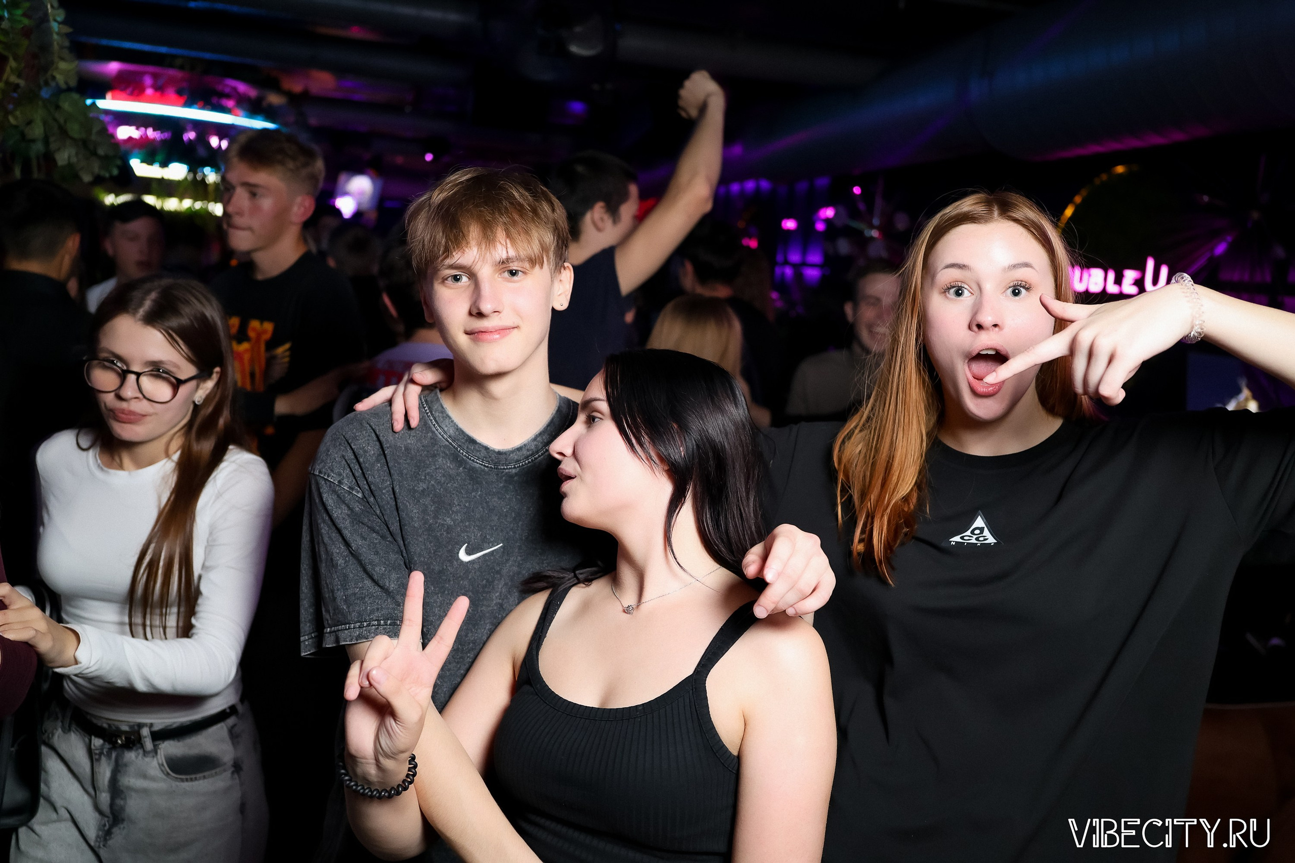 DOUBLE U. VIBECITY.RU Вайб Сити Ру Фоторепортажи Фотоотчеты Калининград