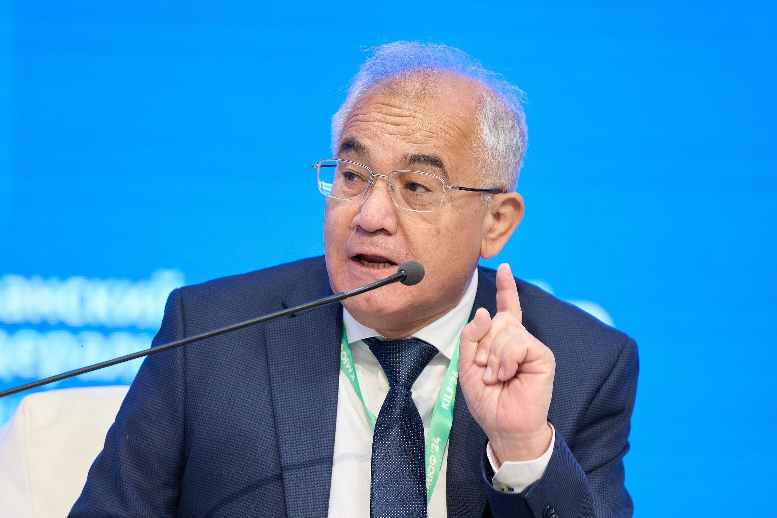 Казанский международный юридический форум. Мое имя Раиль. Я репортажный фотограф в Казани, так же мой любимый жанр — свадебный фотограф