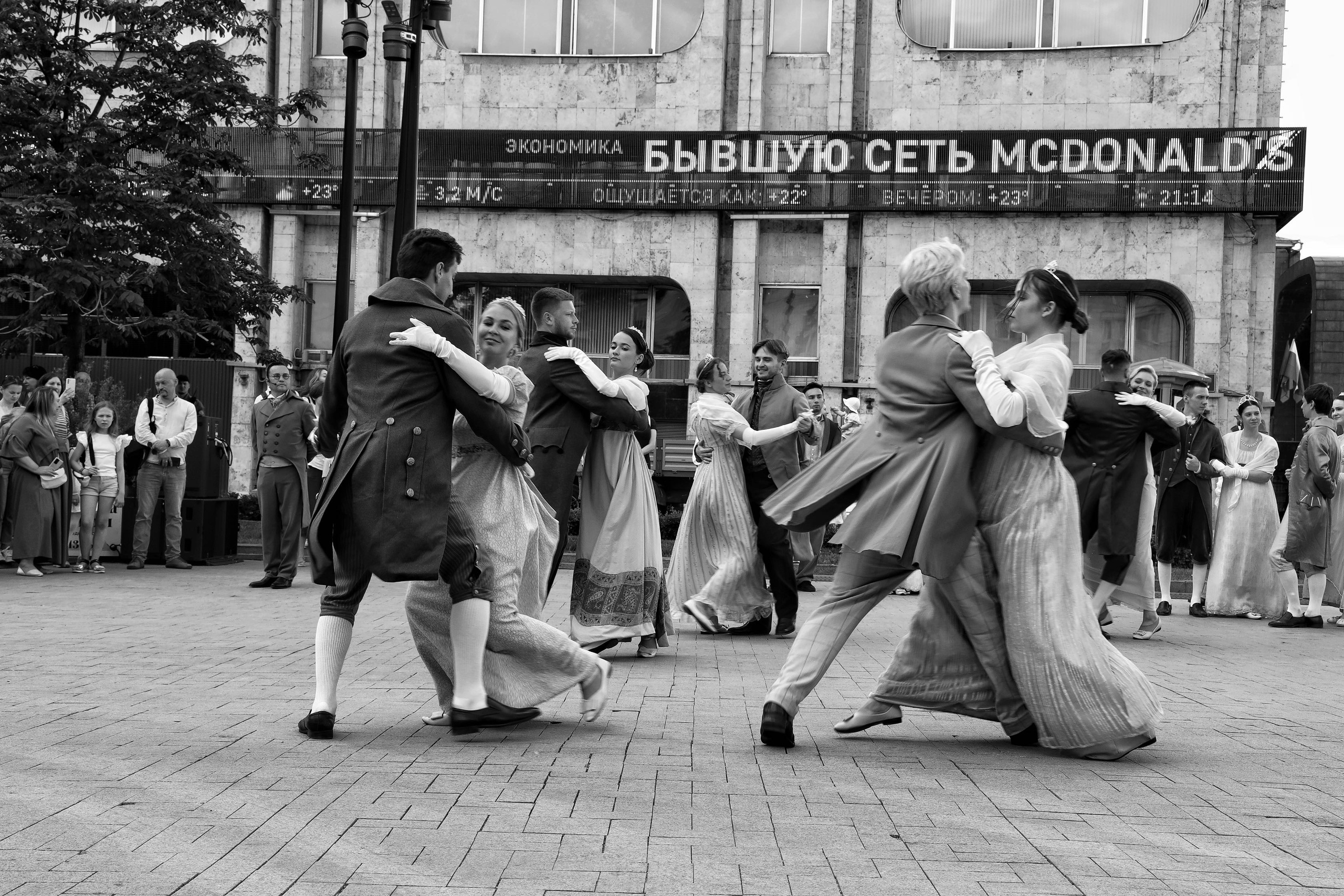 Серия «Москва. Моменты жизни!. ANNA PAVLIKOVSKAYA ЧЕРНО-БЕЛАЯ ФОТОГРАФИЯ — ЭТО Я