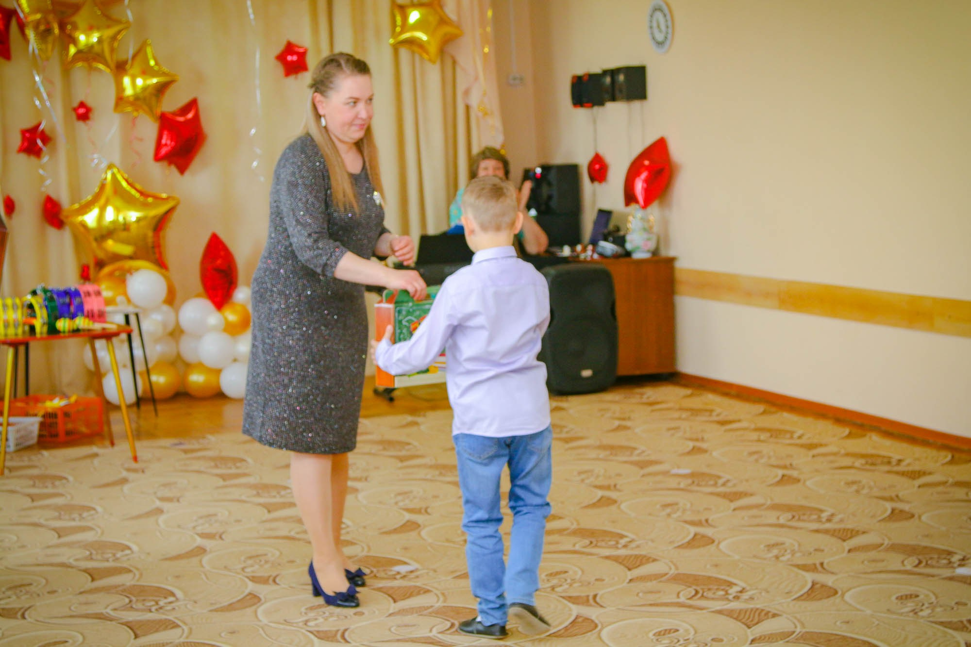 Выпускной в детском саду. Фотограф Григорьева Ольга. Портретная, семейная съёмка, Love Stori, видеосъёмка в городе Чита. Выпускные альбомы, фотокниги