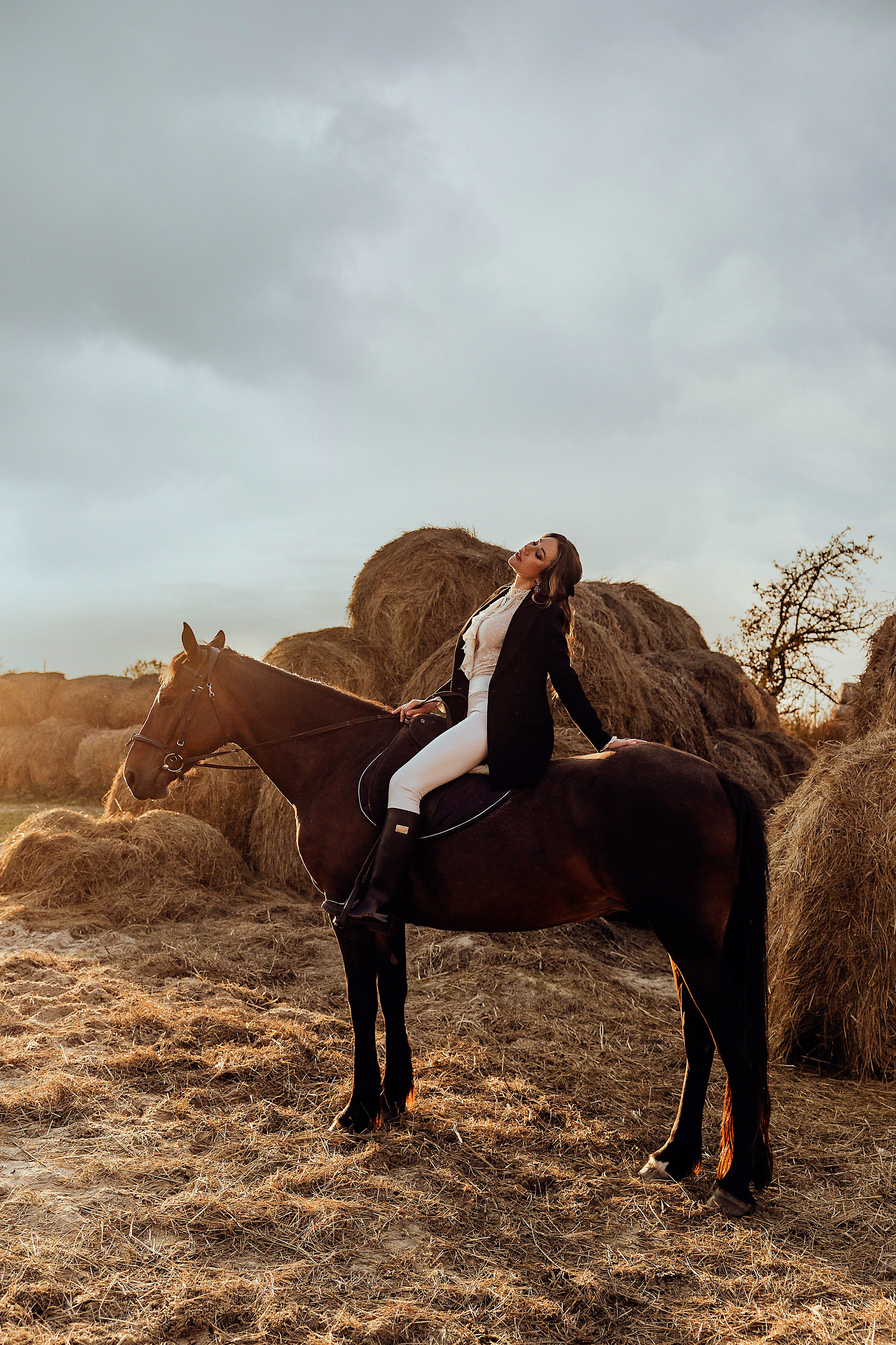 Ирина конюшня Лошадкино. Фотограф в Калининграде свадебная фотография, репортажная, фотосессии