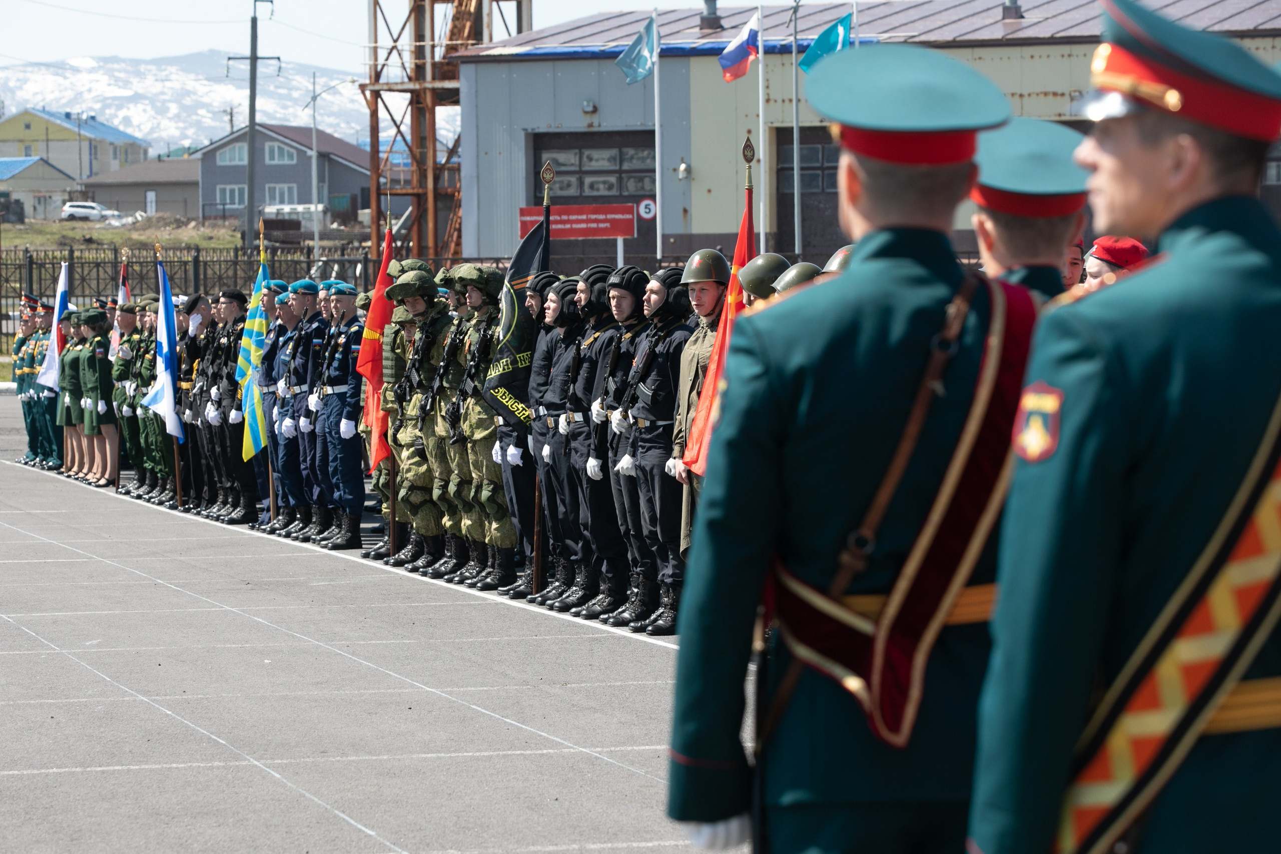 Парад Победы о. Итуруп. Фотограф Анна Сорокина
