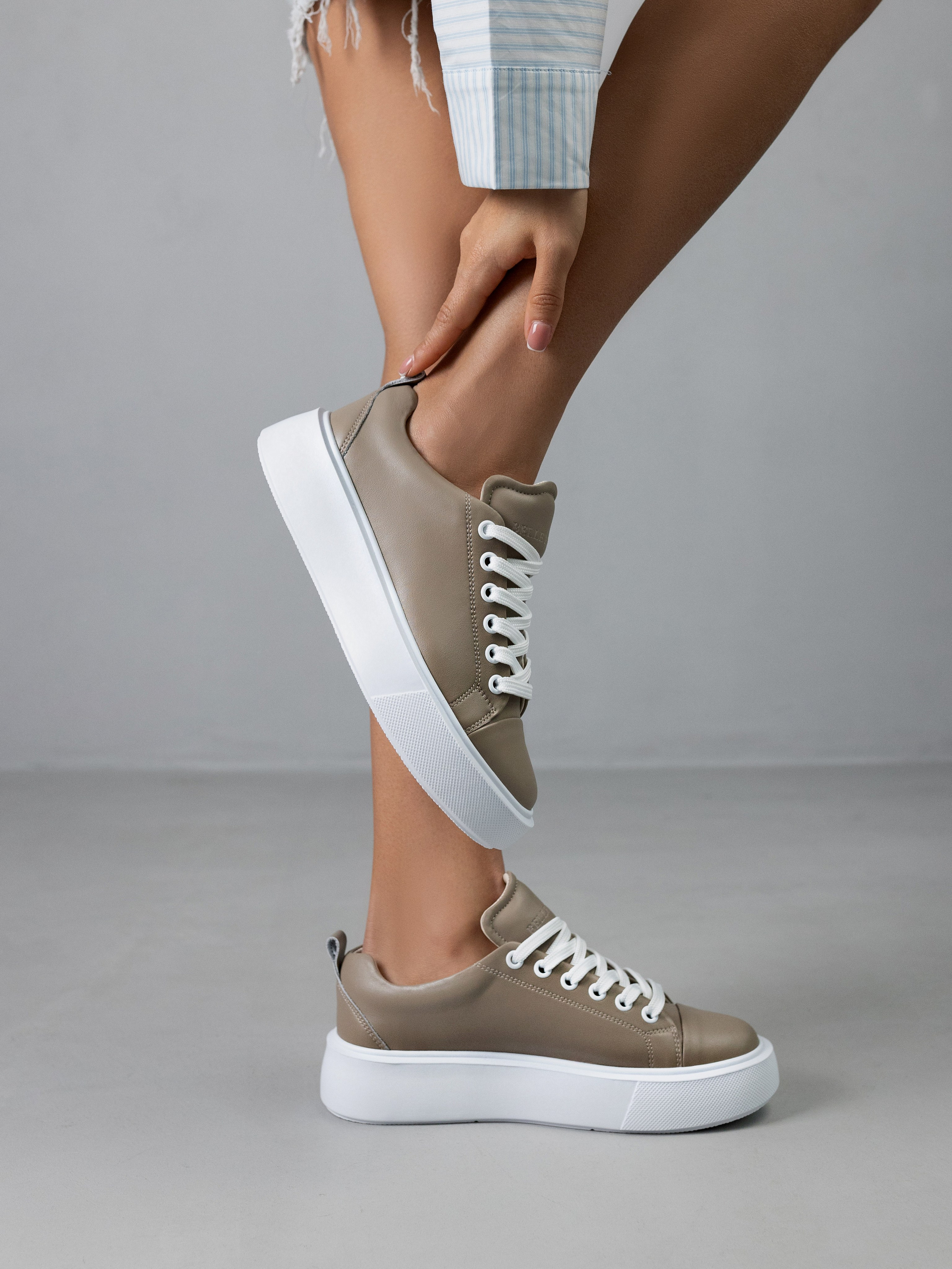 Кроссовки. Фотограф в Ростове-на-Дону Мария Аверина