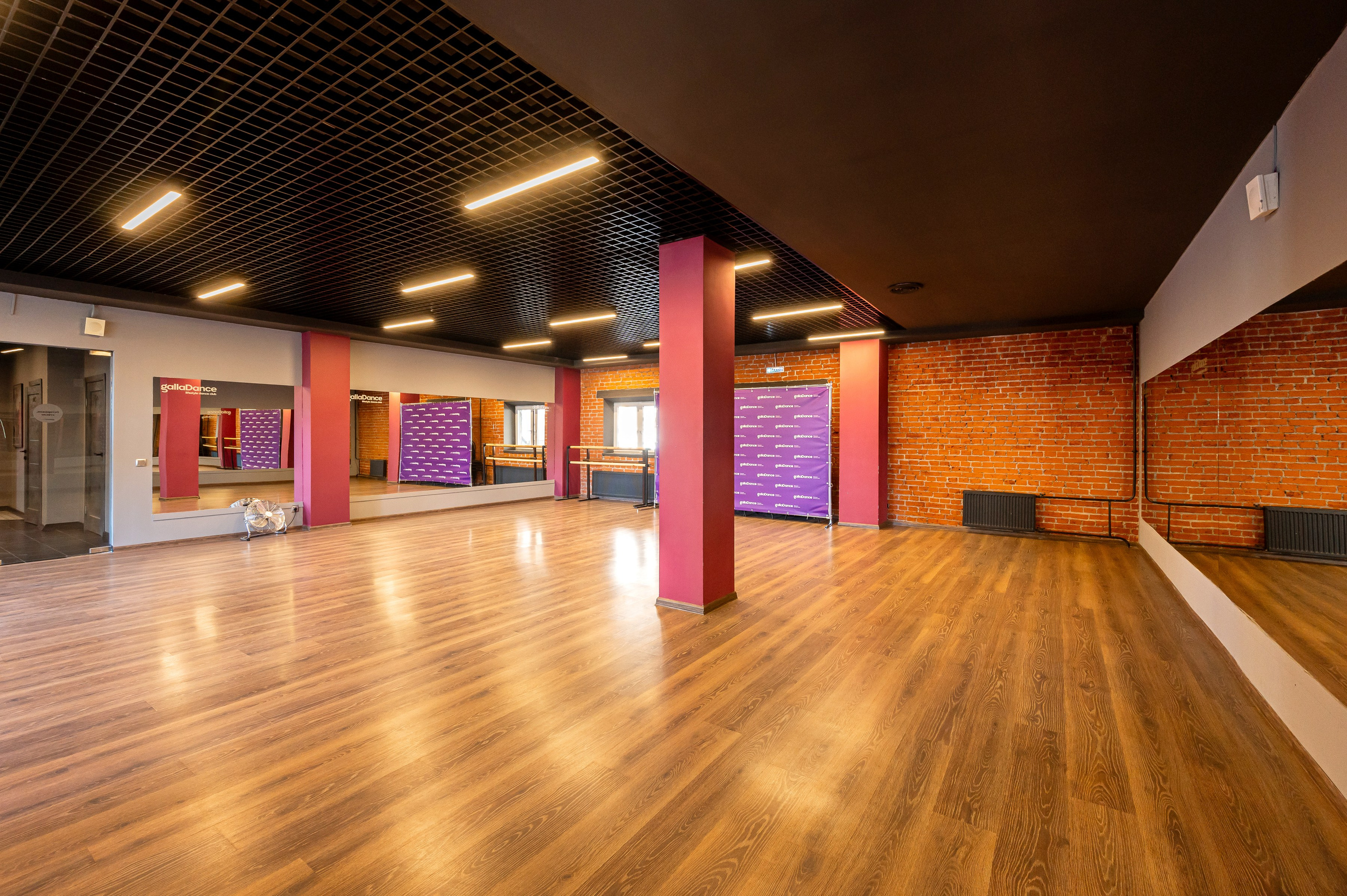 GallaDance. Интерьерный фотограф. Фото- видеосъемка недвижимости Санкт-Петербург