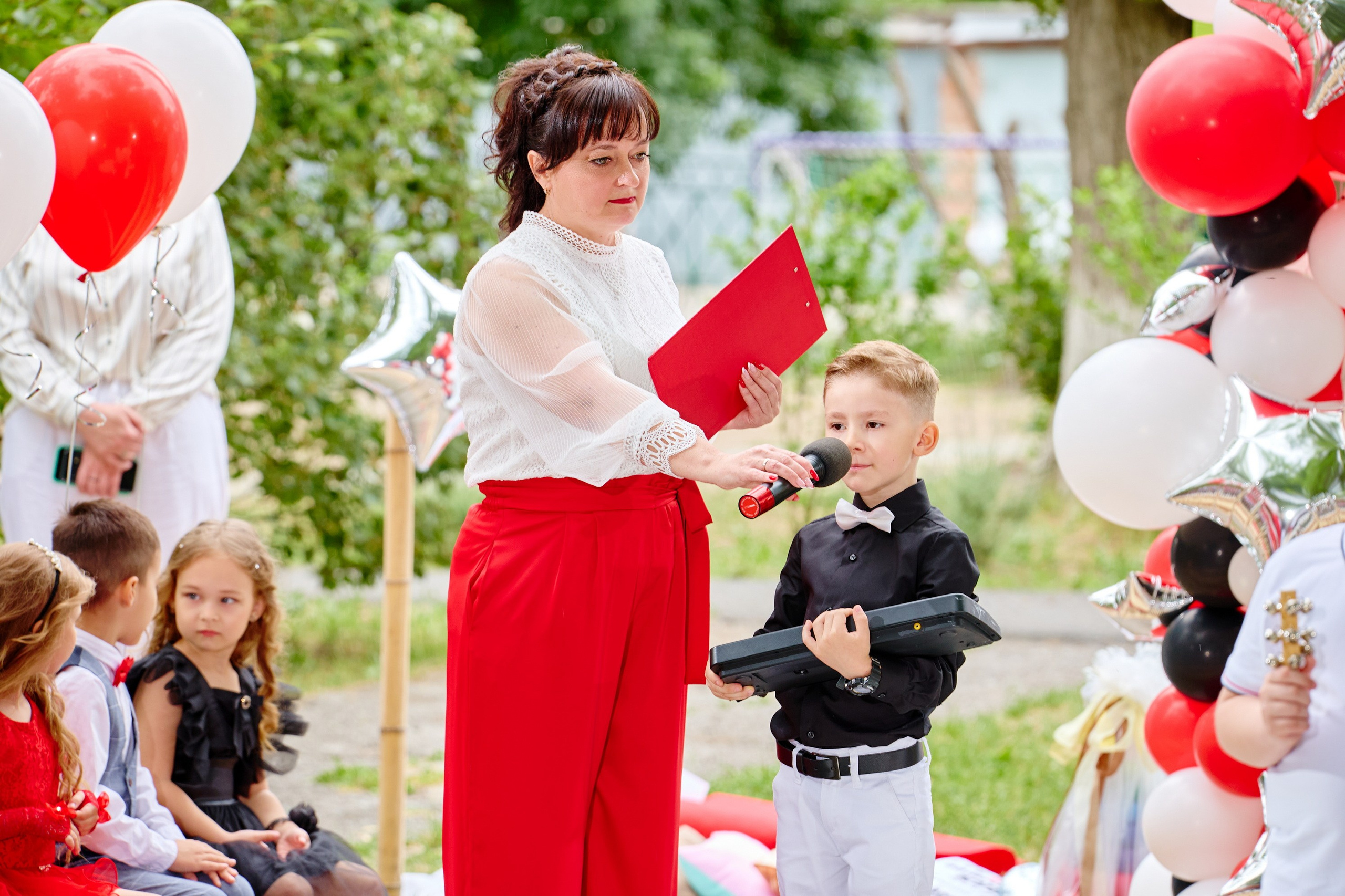 Выпускной 45 сад. Фотограф Выпускные альбомы Таганрог Сергей Коробченко