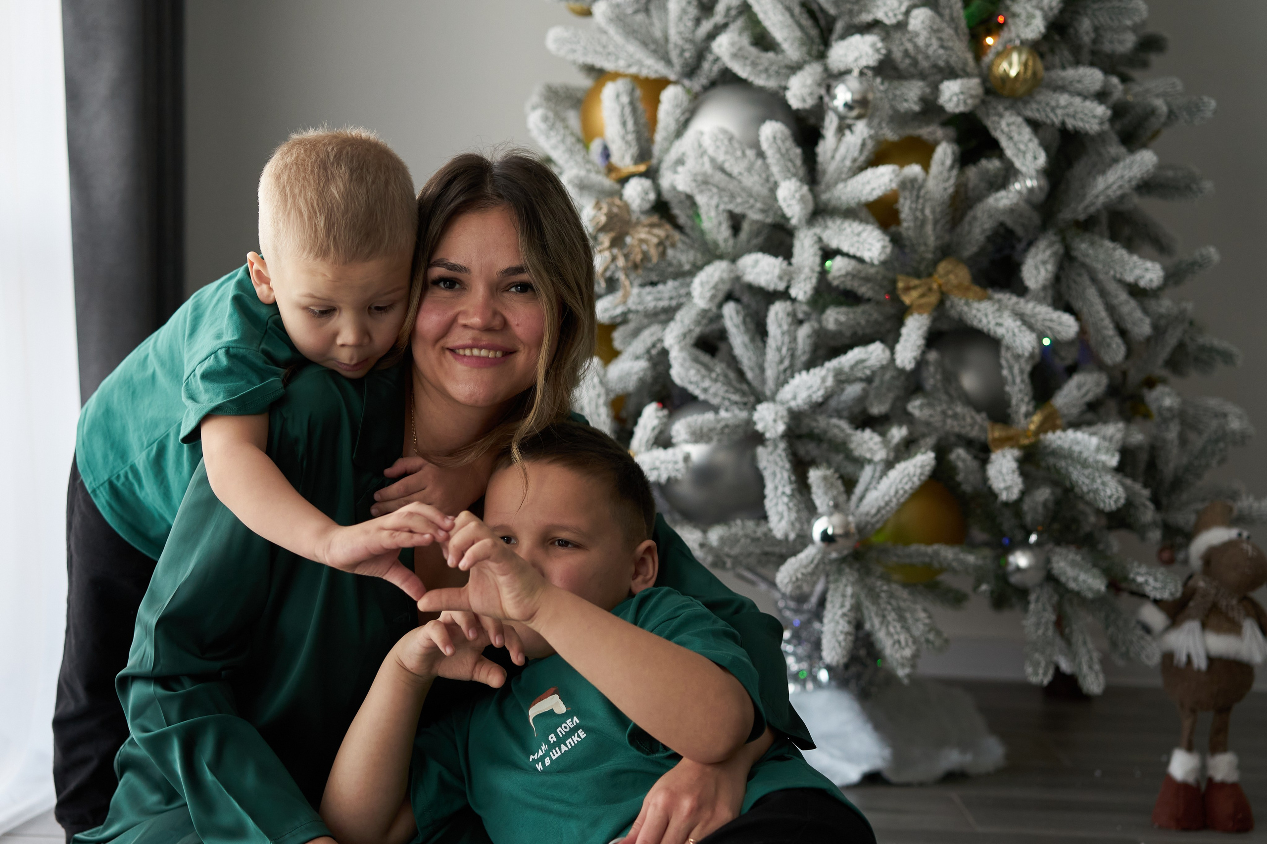 Семейная фотосессия дома. Фотограф Екатеринбург Кокшарова Александра