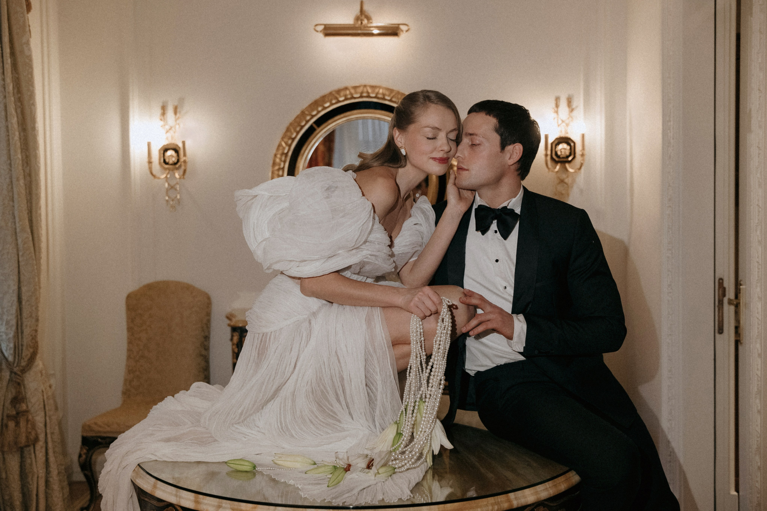 Свадебная фотосъемка в отеле Савой. Свадебный фотограф Москва