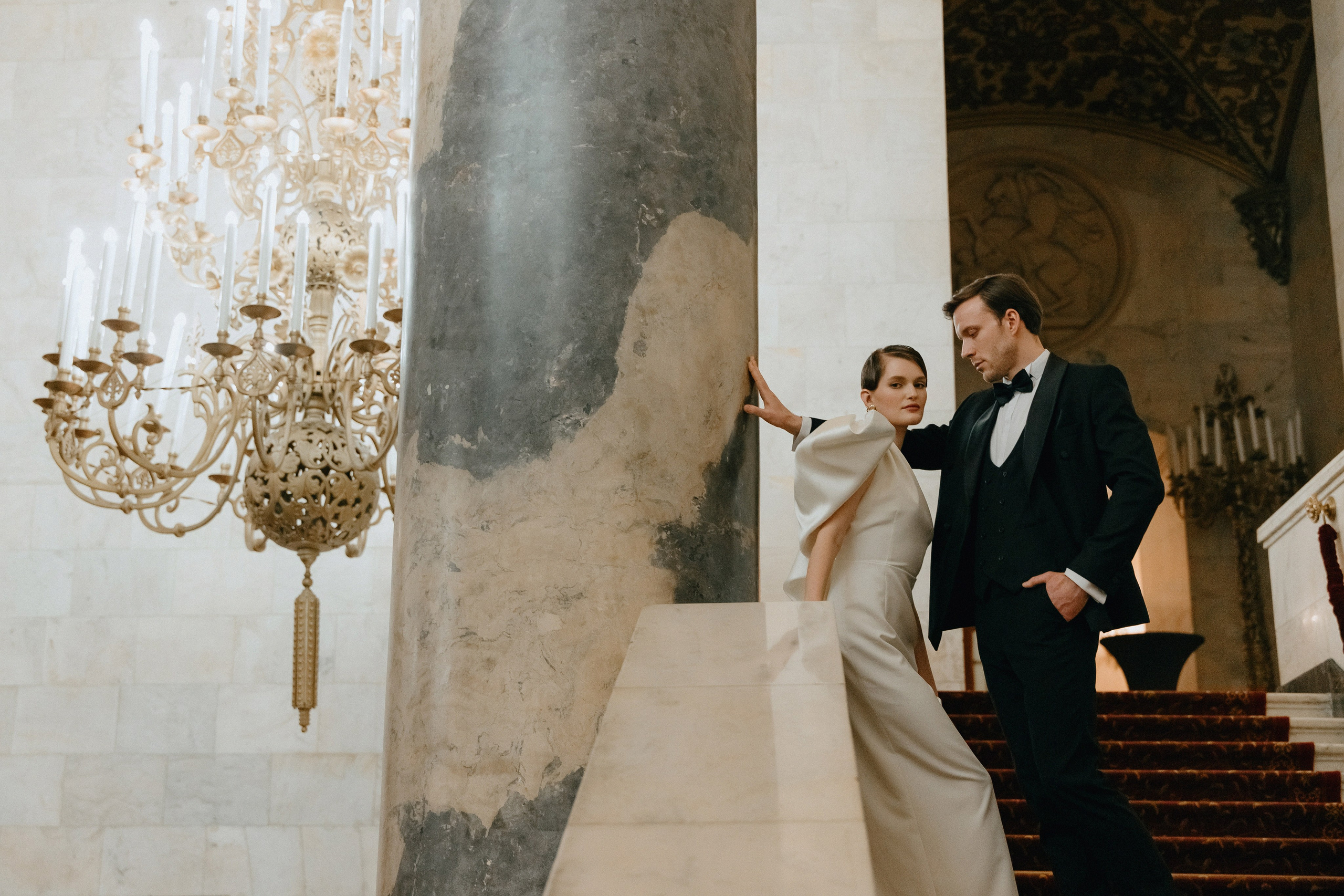 Свадебная фотосессия в гостинице Ленинградская. Свадебный фотограф Москва