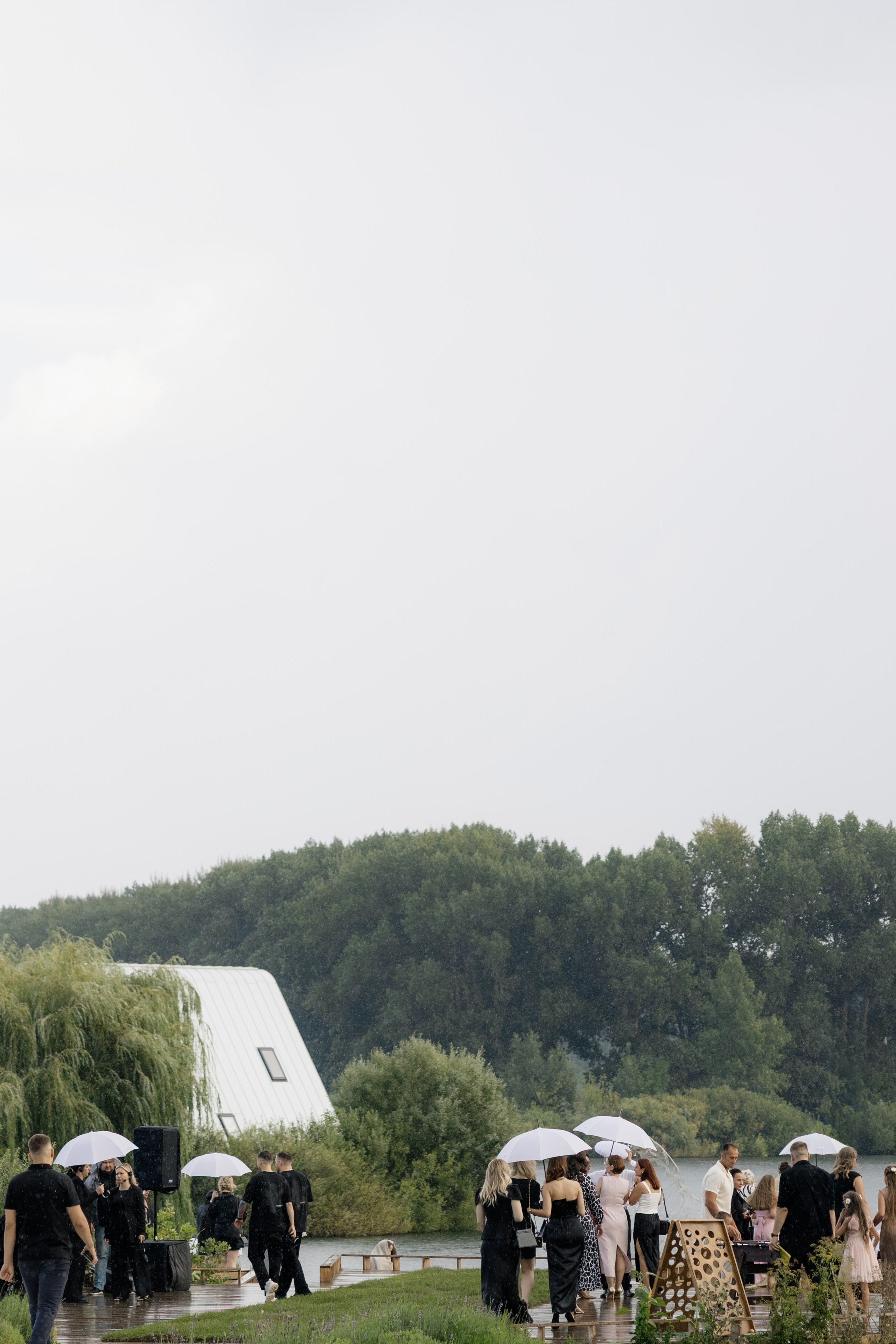 В наши ворота. Свадебный фотограф Воронеж Москва СПБ