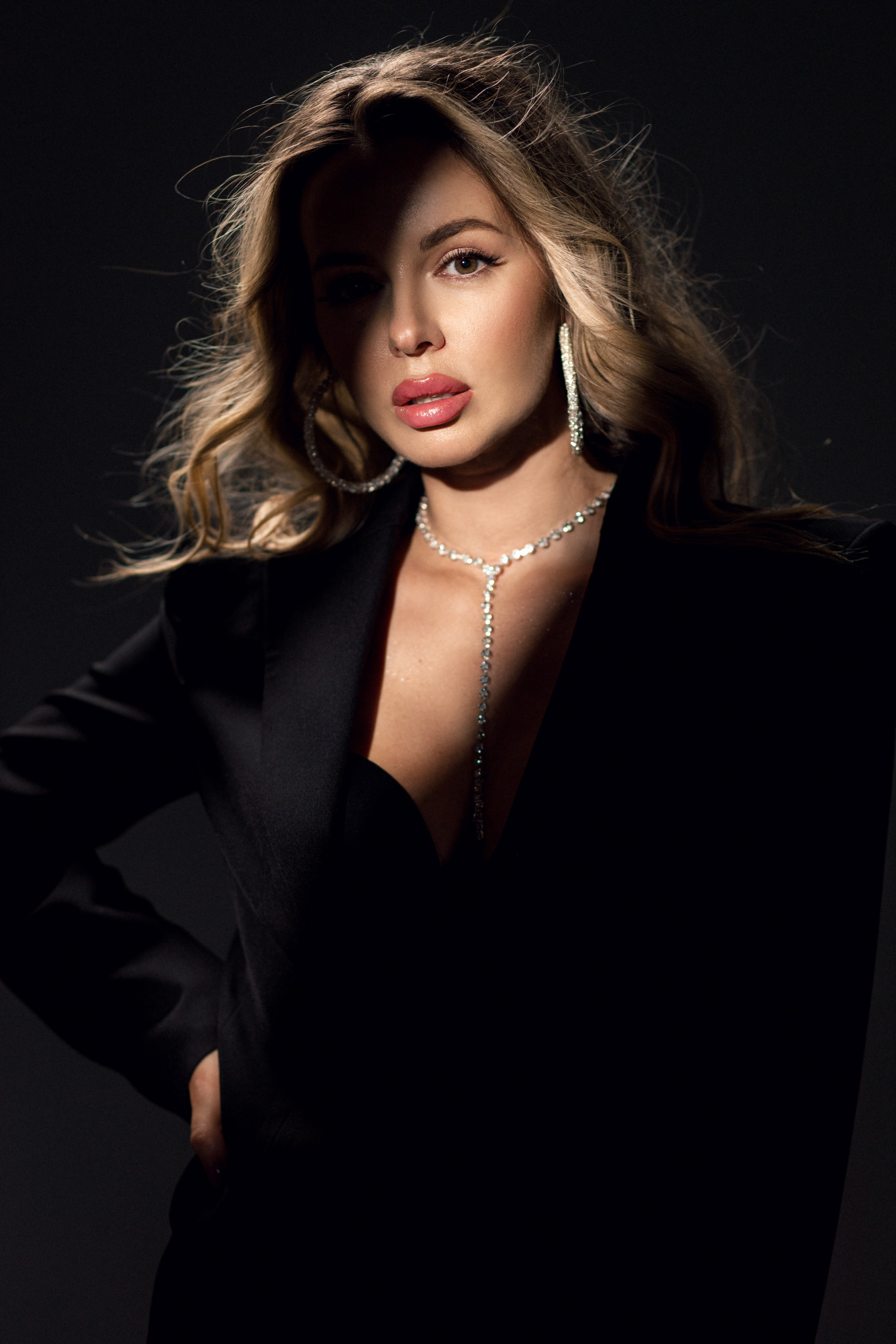 Имиджевые съемки для бизнеса. Fashion и контент-фотограф в Москве Антон Попелнуха