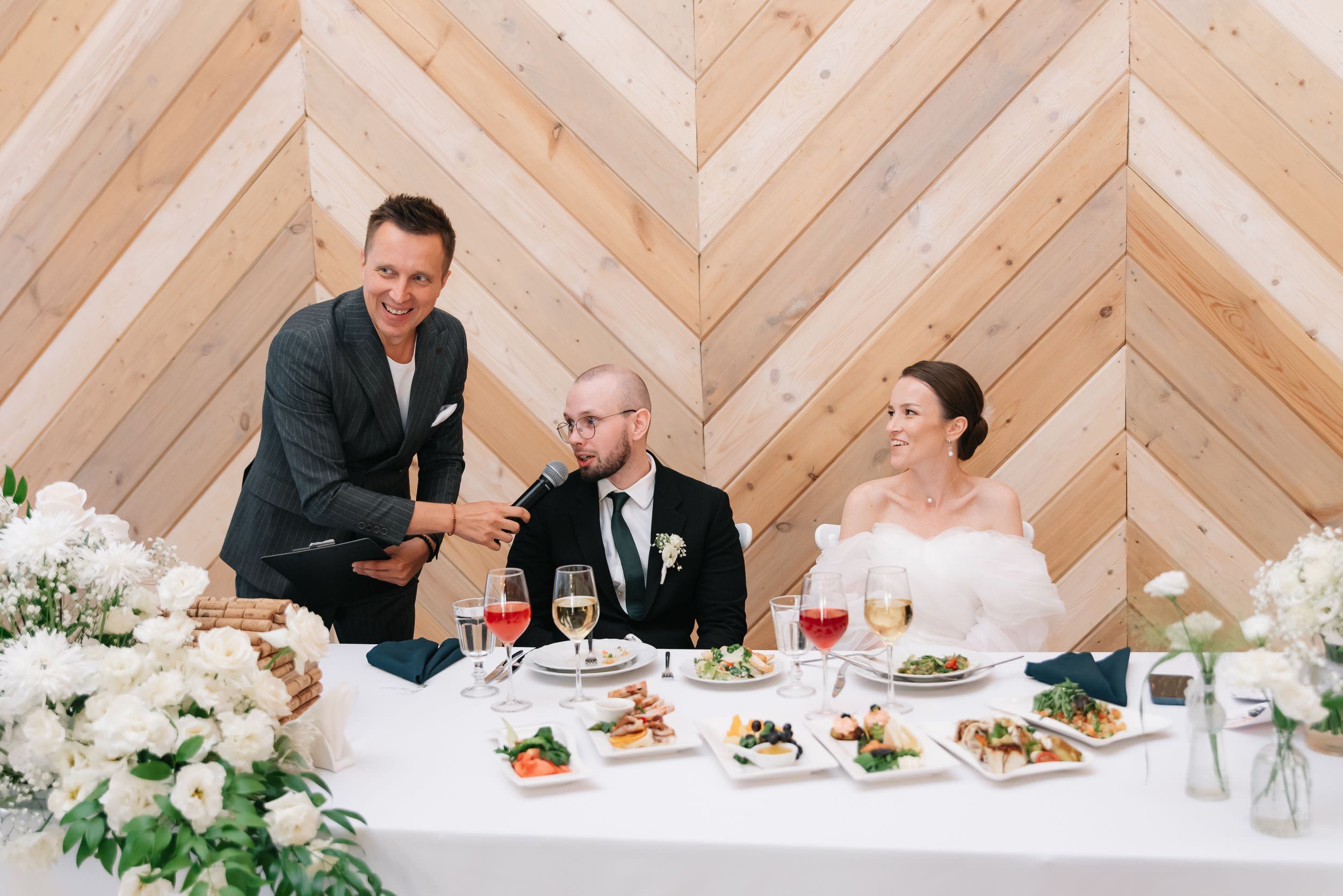 Вова и Света. Ведущий на свадьбу в Москве Зубков Алексей