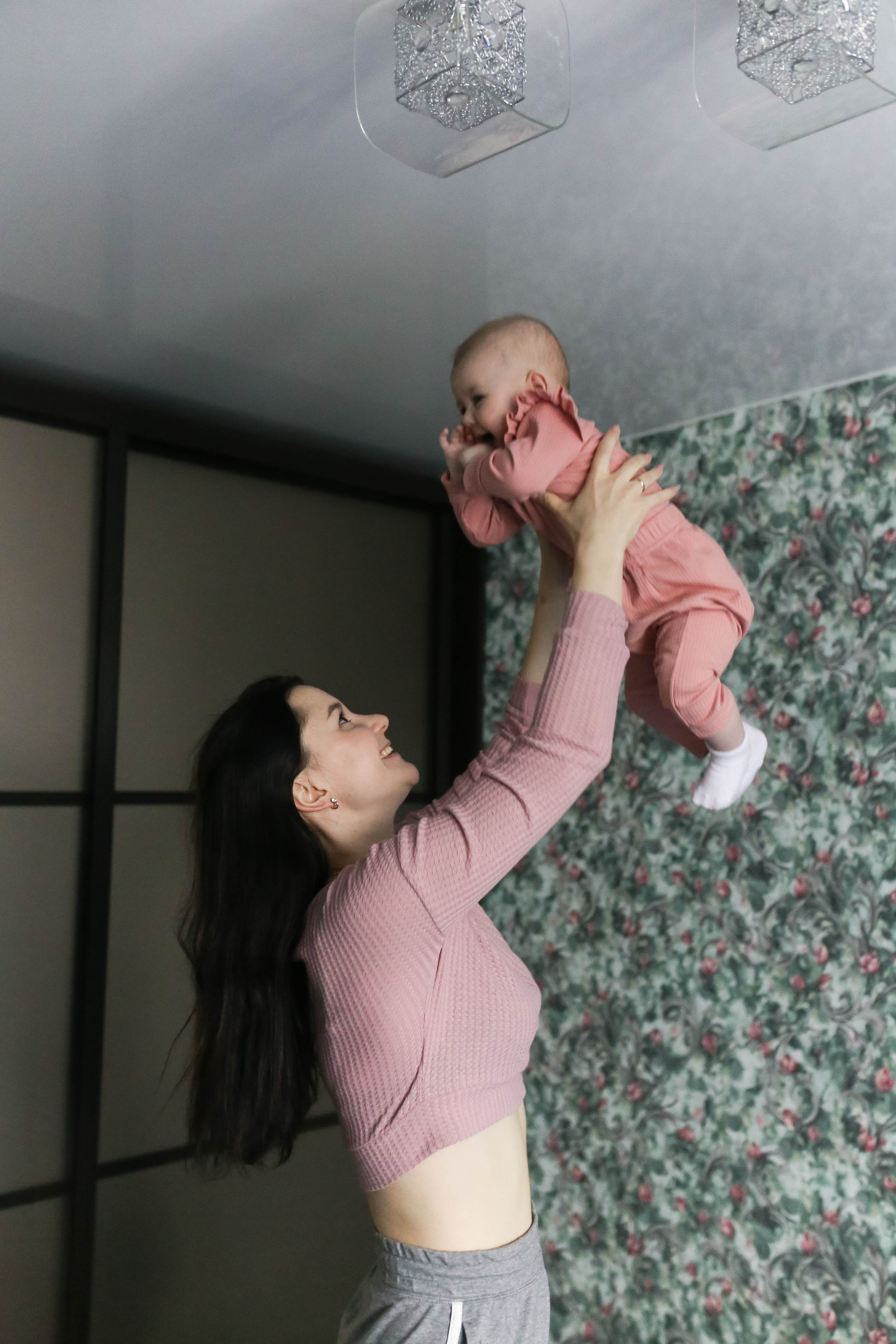 Первенец. Главная