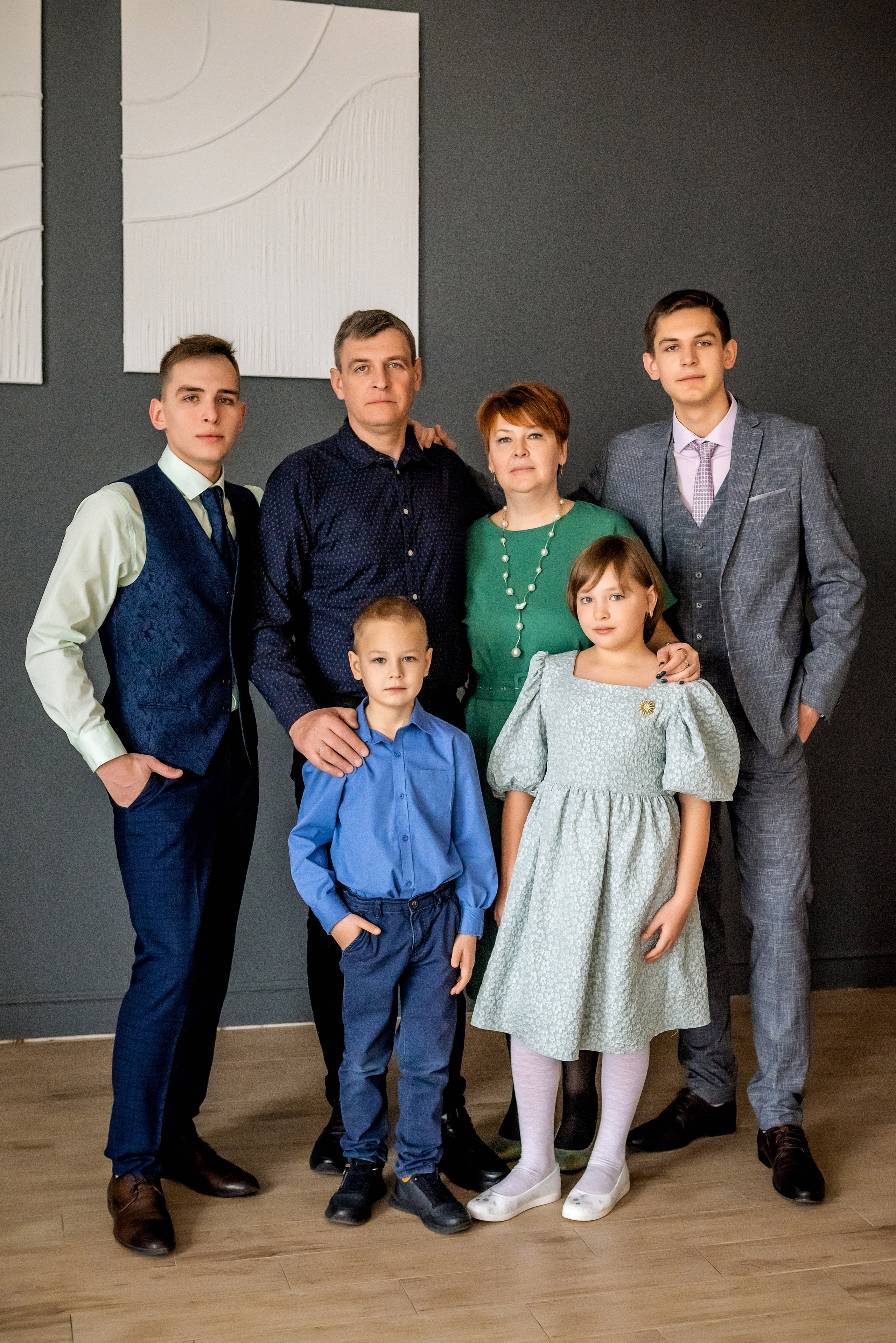 Семейная фотосессии в студии в Ростове на Дону: запечатлейте моменты счастья!