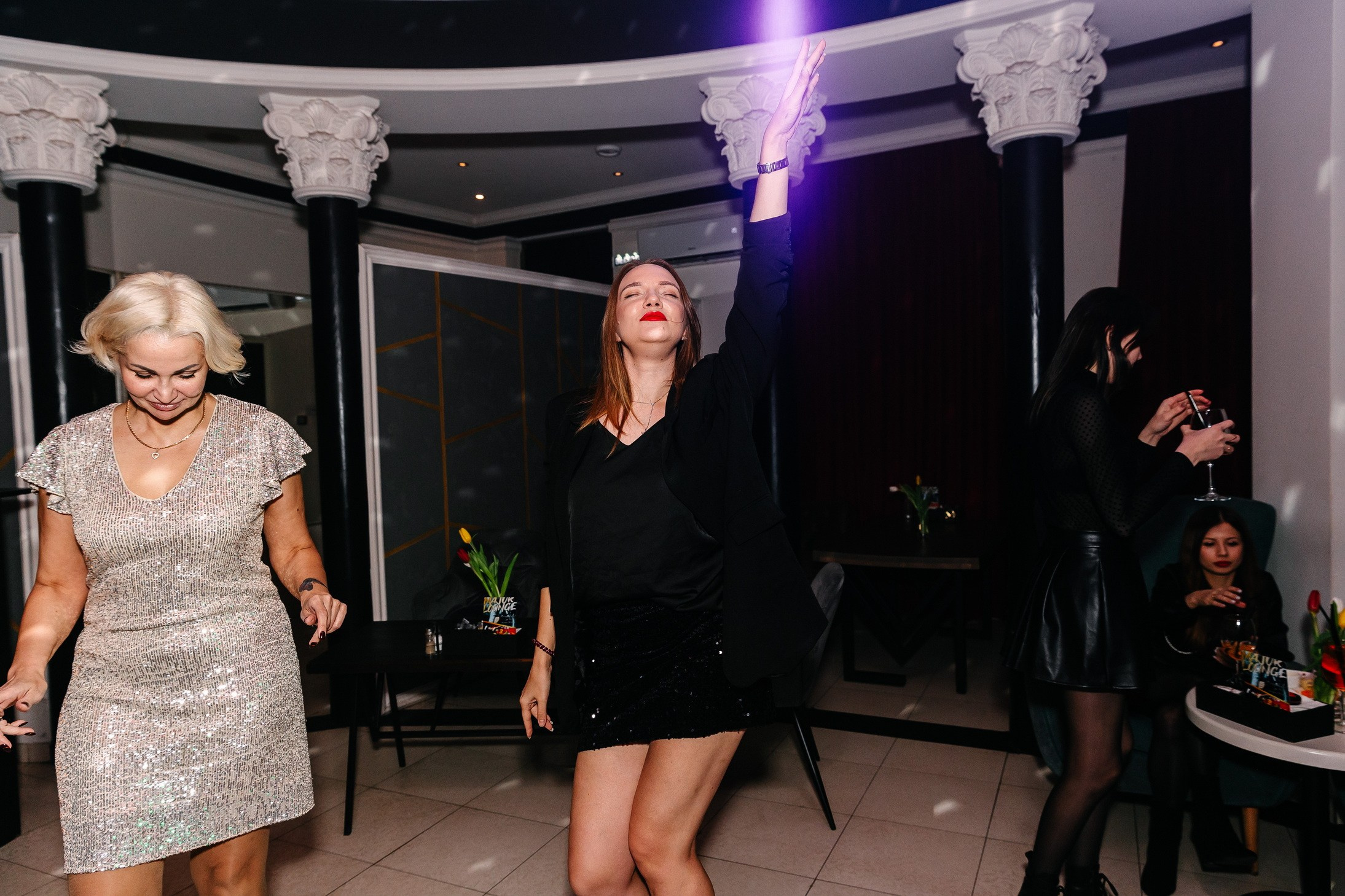 8 марта в лаунж-баре Major 2024. Свадебный, семейный и детский фотограф в Калининграде Елена Кравцова