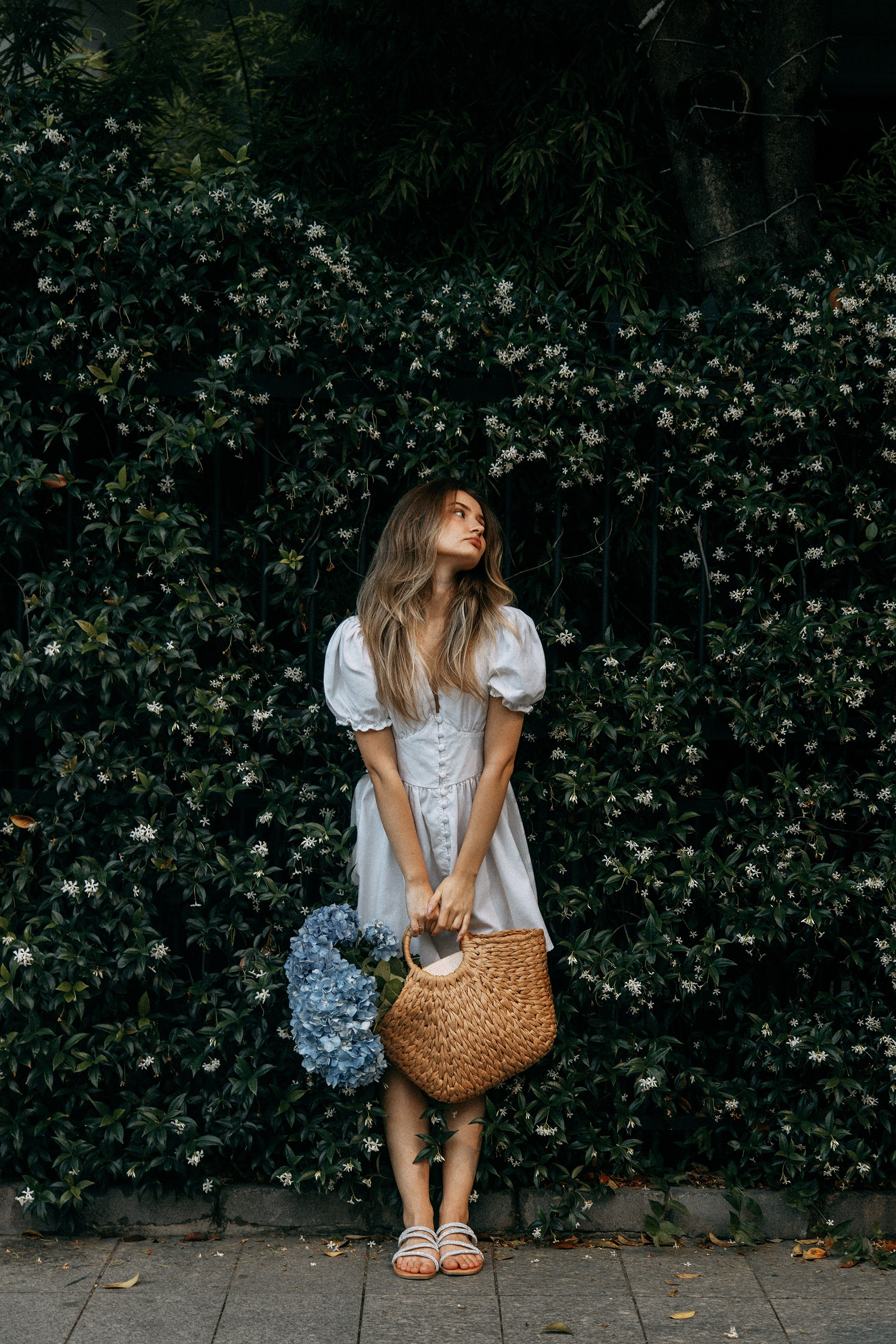 Фотосессия с гортензиями в Батуми