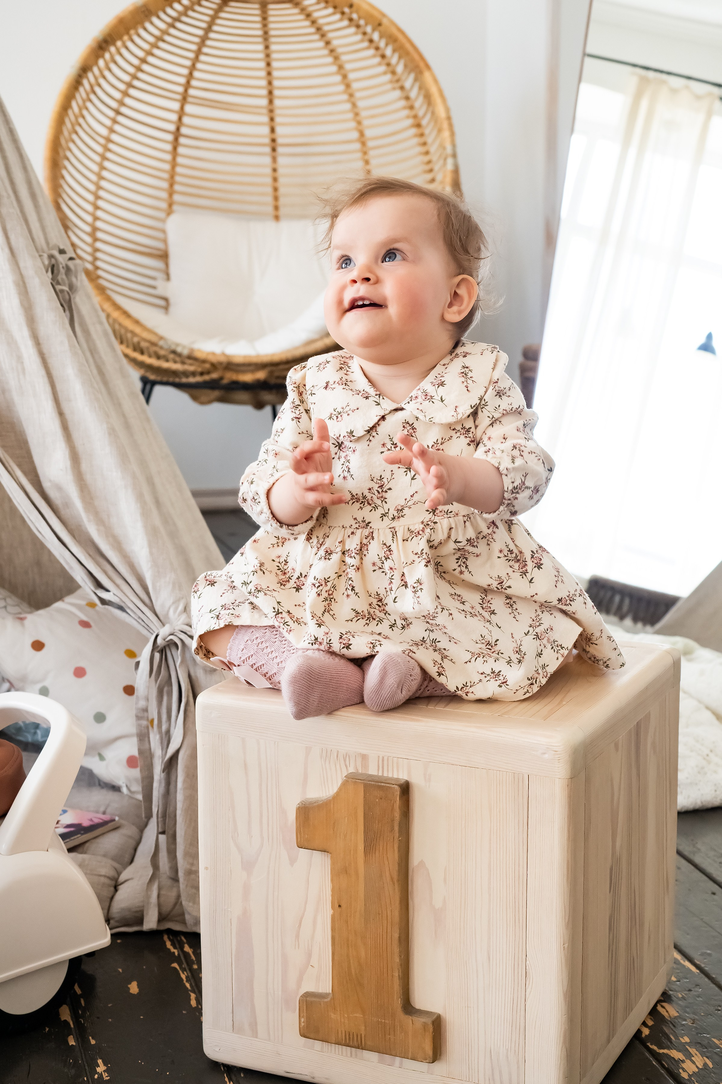 Мира 1 год. Репортажный, семейный и детский фотограф в Пензе и Заречном Арина Ермилова. Картины барельеф на заказ