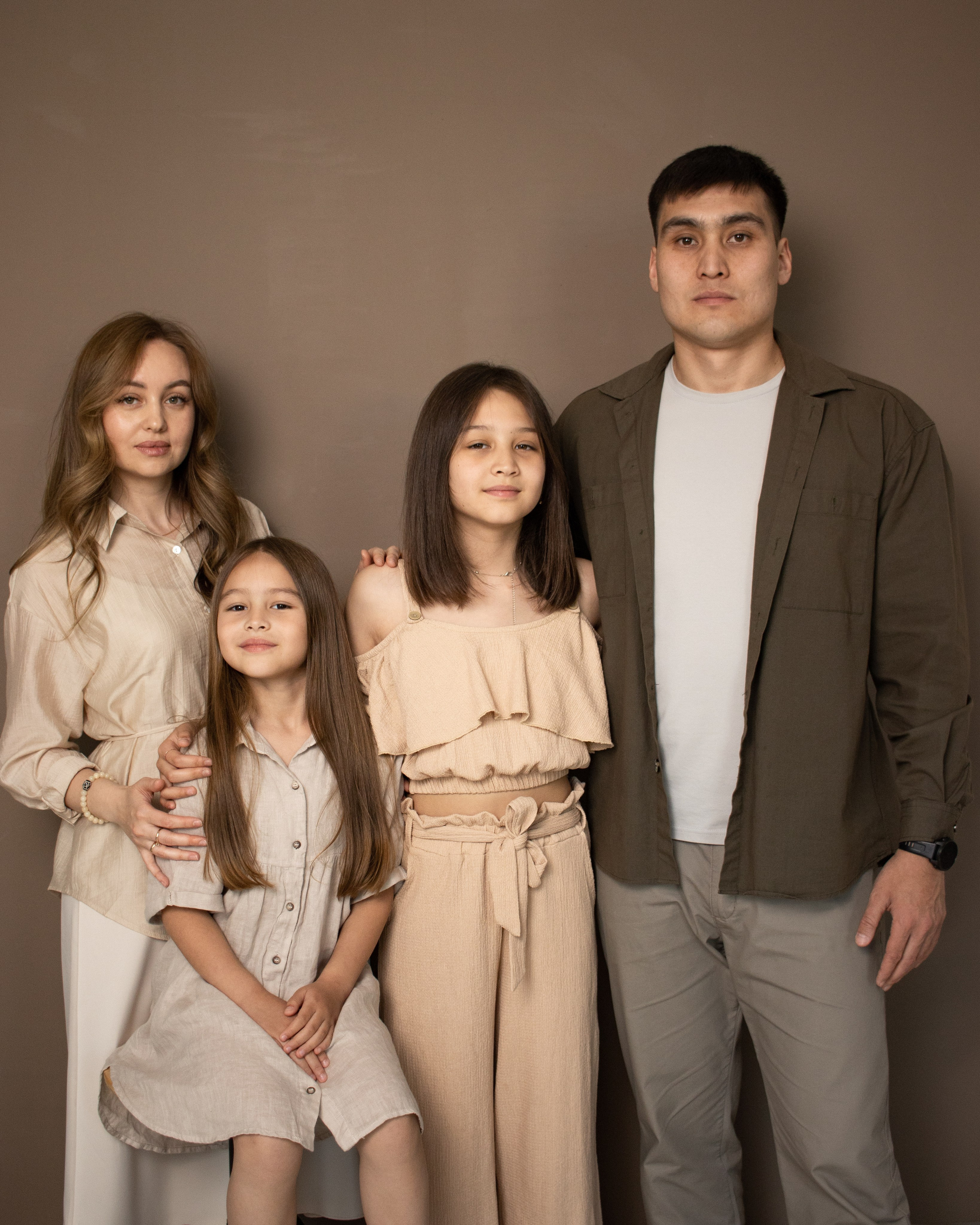 Студийная фотосессия. Фотограф в Астане, индивидуальная, семейная, домашняя фотосессия