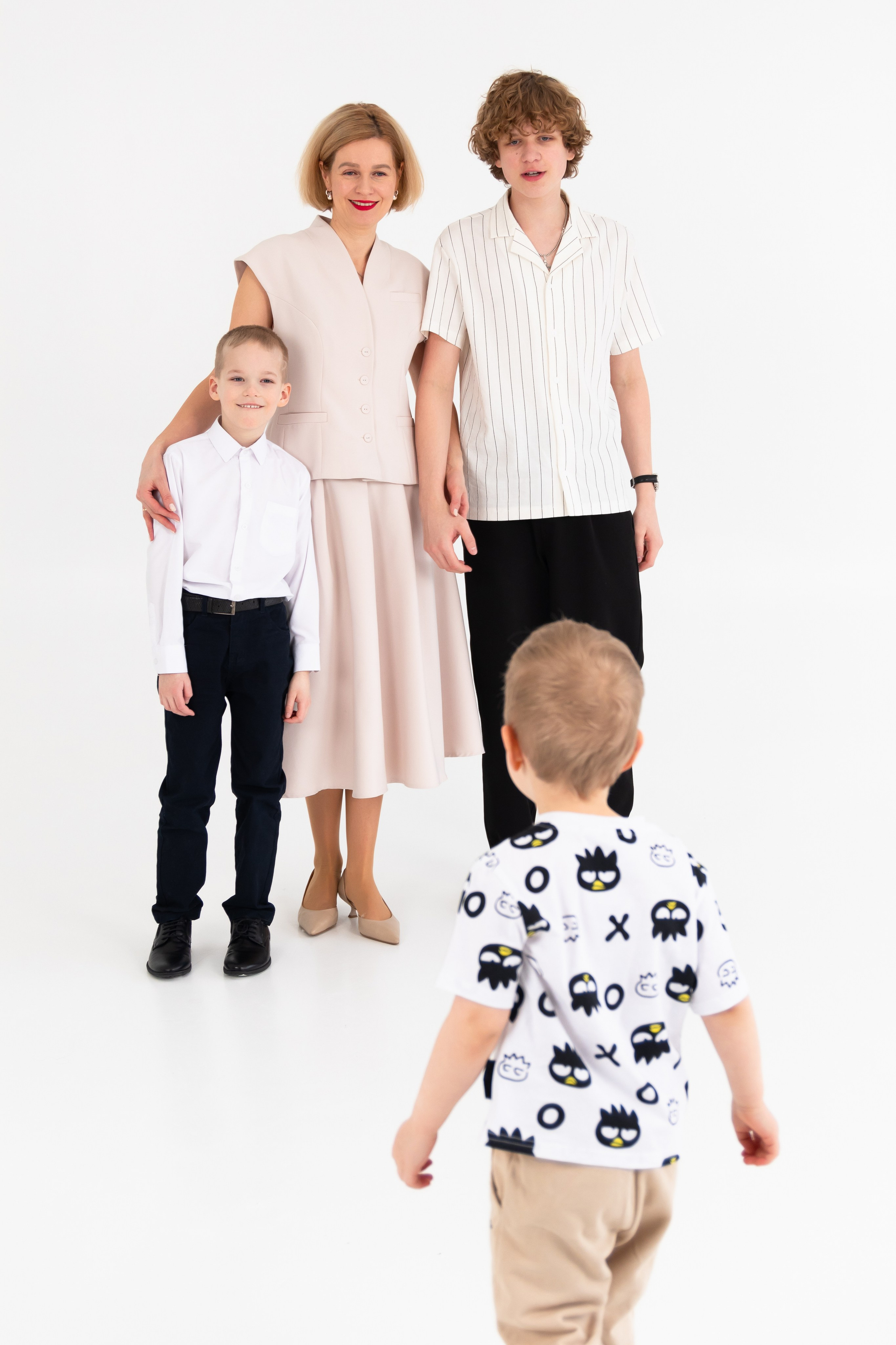 Давыдовых много не бывает! Семейная фотосессия в студии. Фотограф в Екатеринбурге Пойгина Елена