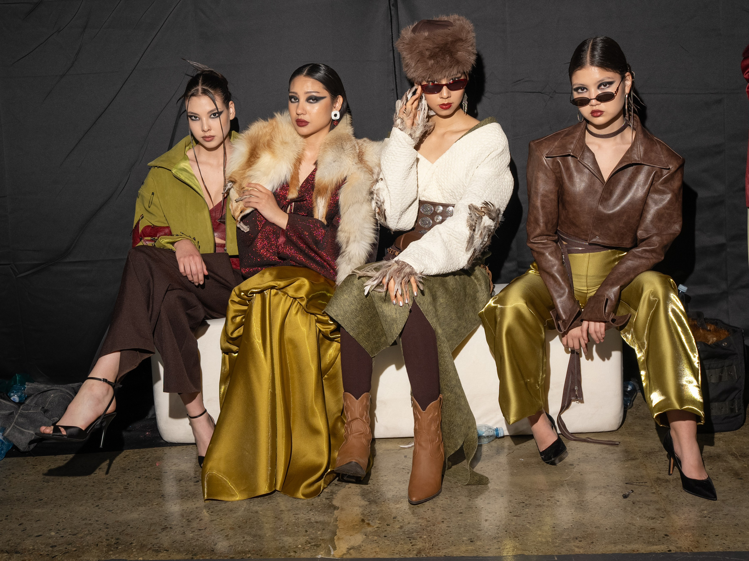 Visa Fashion week Almaty Backstage Day 3. Сайт Алматинского НЮ АРТ, будуар и фэшн фотографа Дениса Карпенко