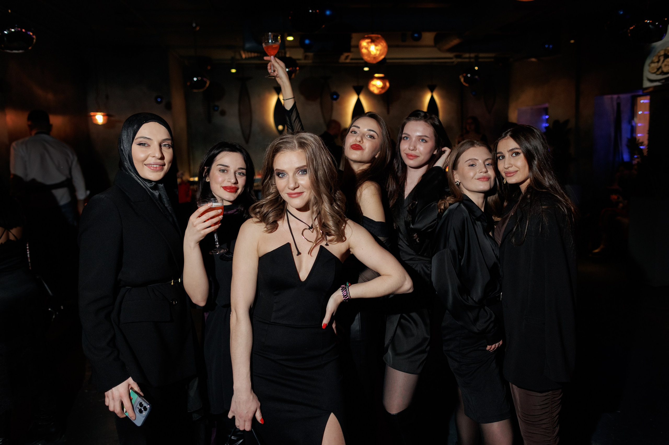 New Year Подружки 23/2024. Свадебный, портретный и репортажный фотограф Дмитрий Карпов