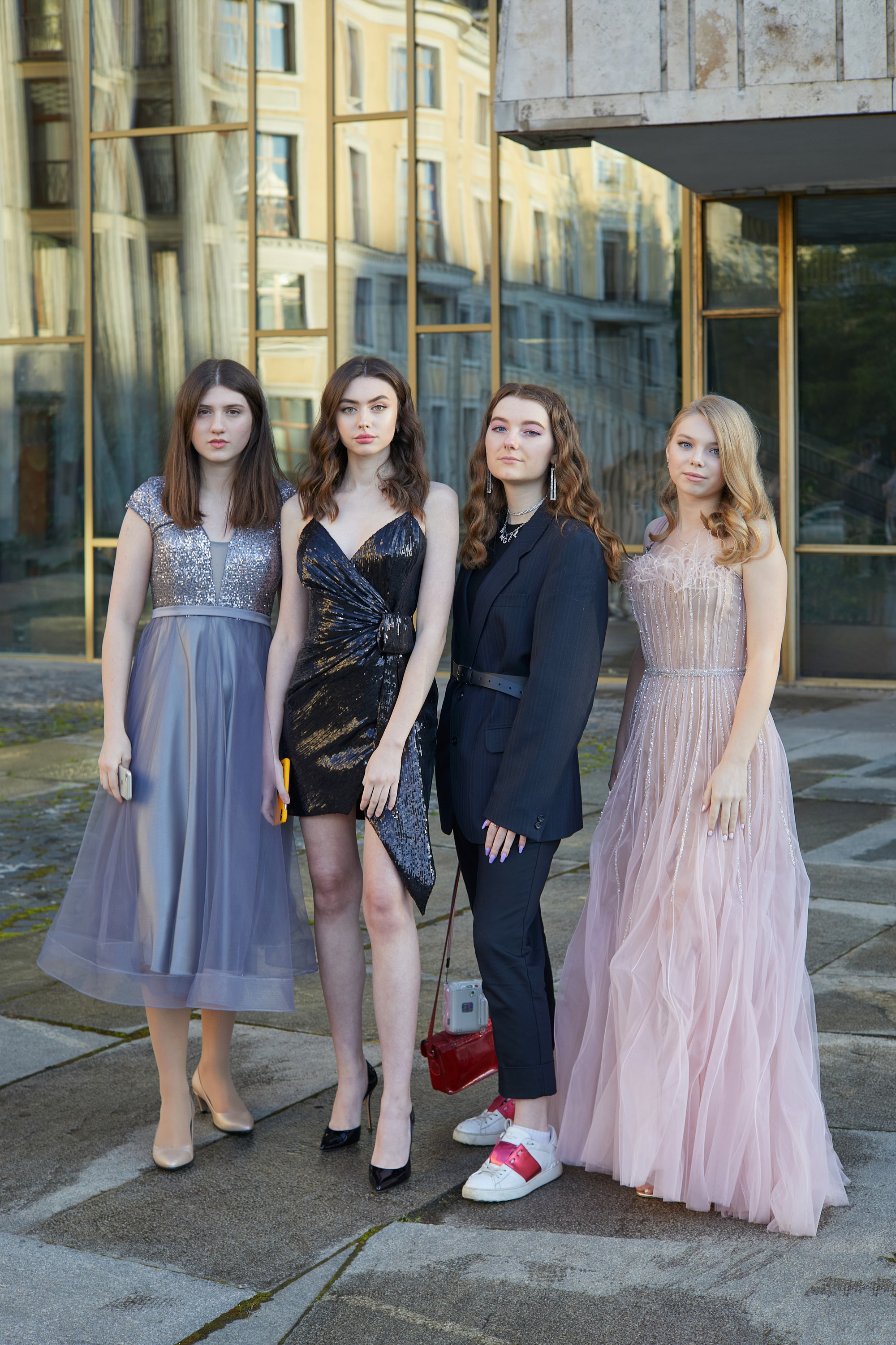 Выпускники Гимназии им Капцовых. Александр Осин — корпоративный и семейный фотограф в Москве