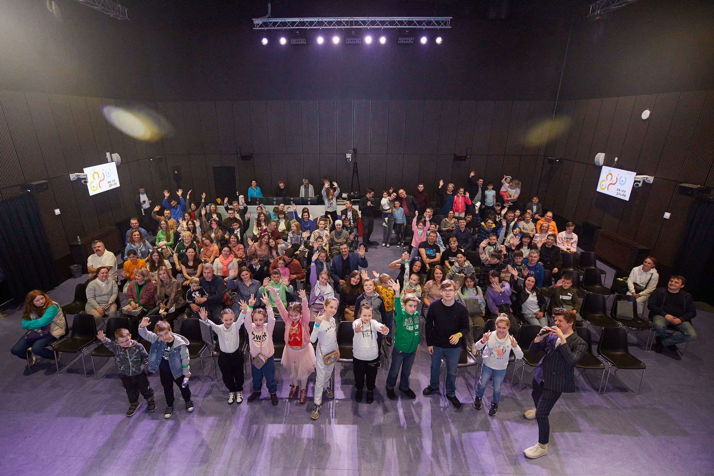 Новард PROFF в Технограде. Александр Осин — корпоративный и семейный фотограф в Москве